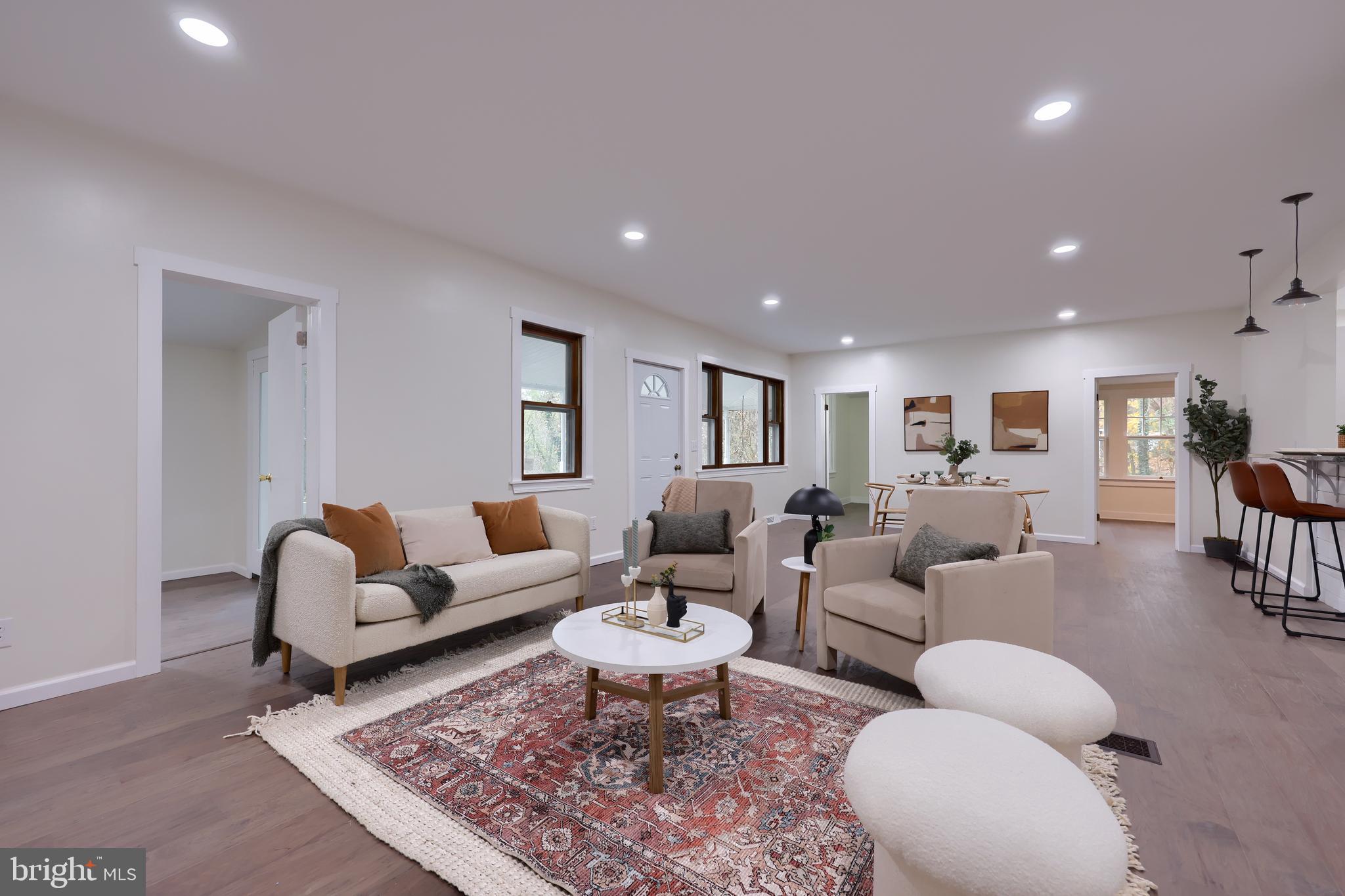 EAST MANCHESTER TWP. - Residential