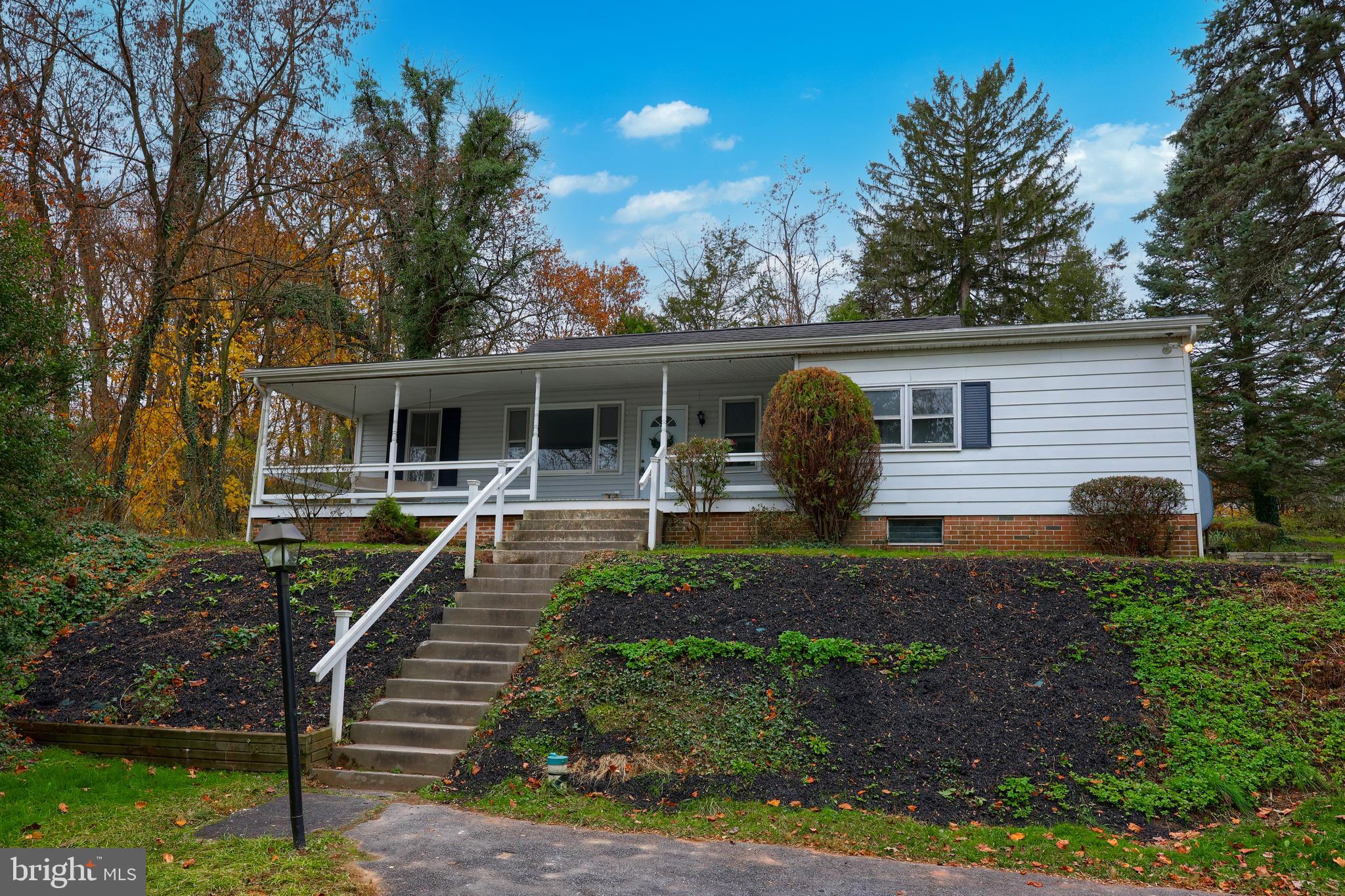 EAST MANCHESTER TWP. - Residential