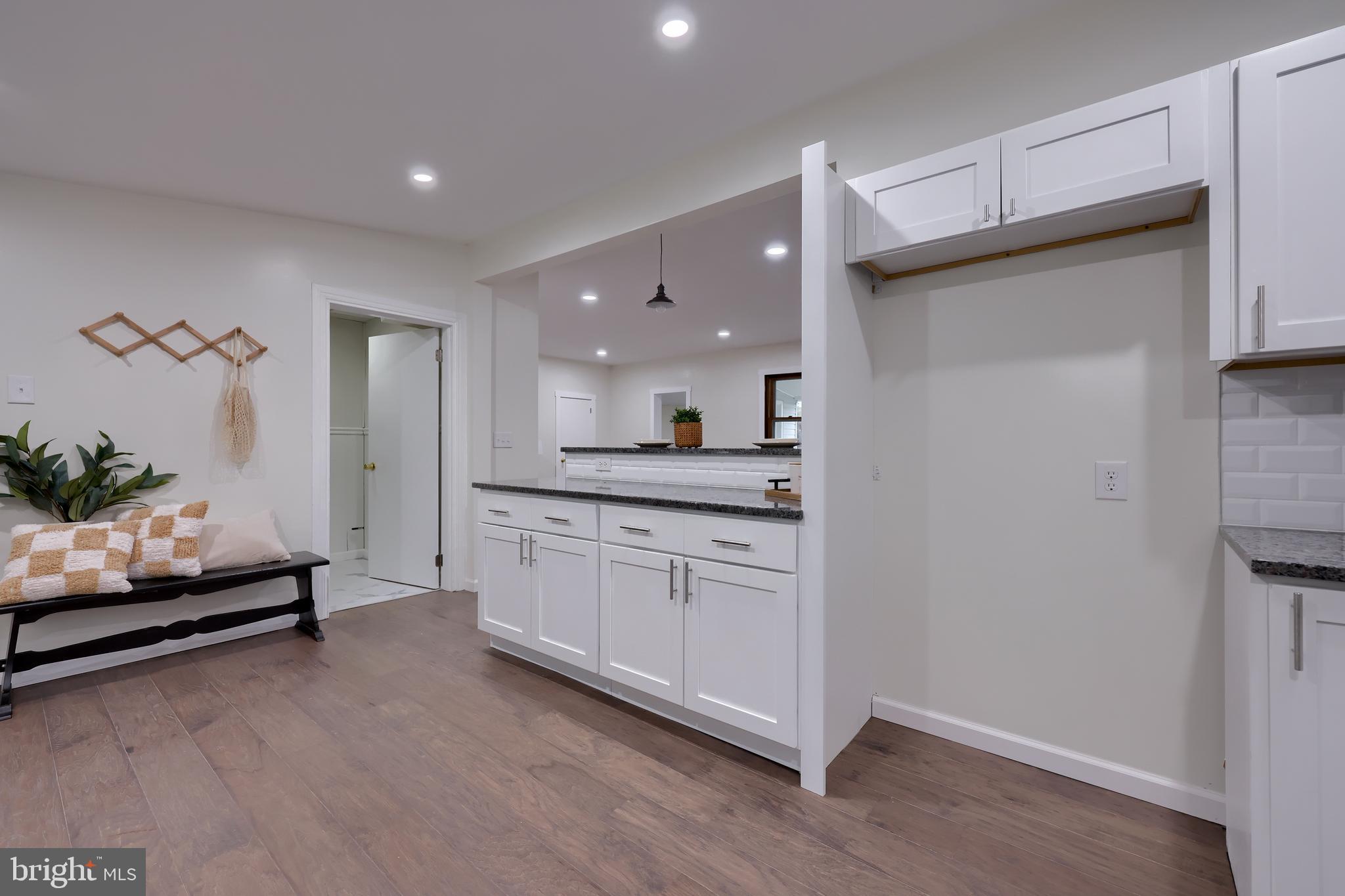 EAST MANCHESTER TWP. - Residential