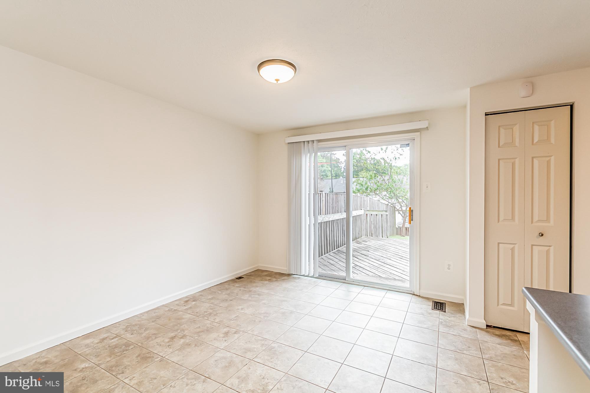 CROSBY HILL - Residential