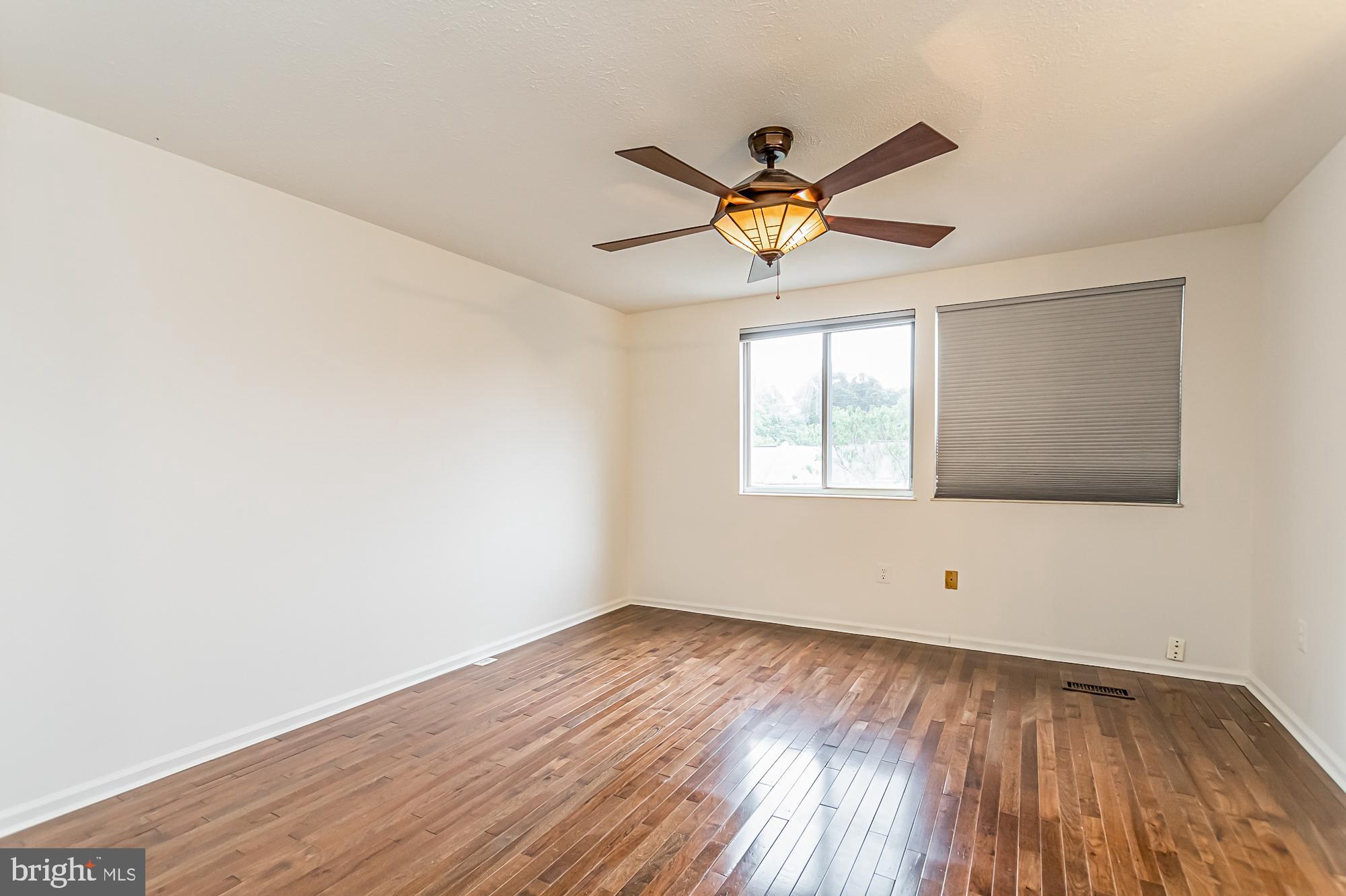 CROSBY HILL - Residential