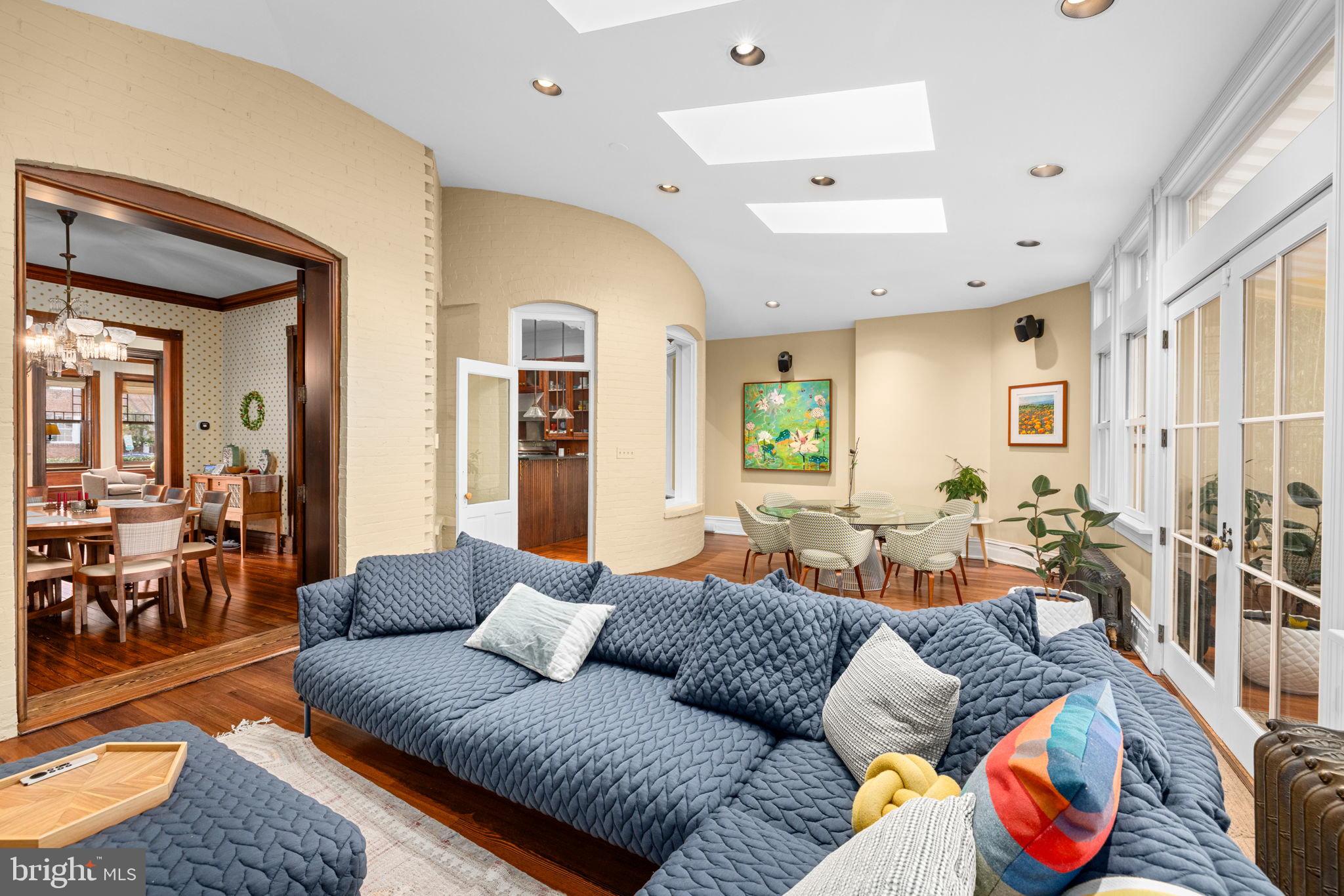 GEORGETOWN - Residential