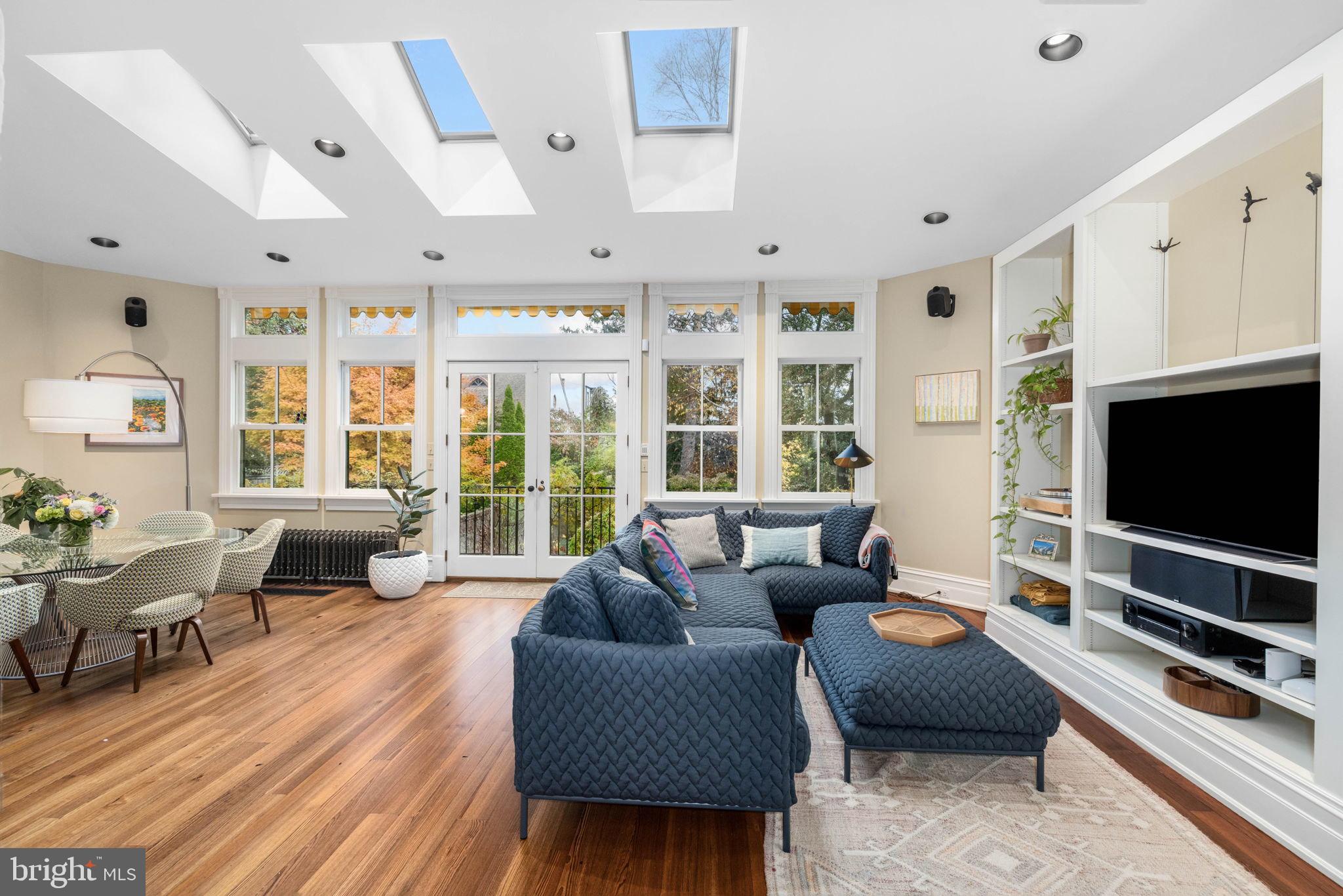 GEORGETOWN - Residential