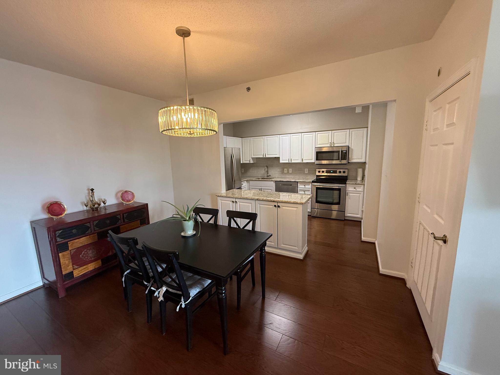 OVERLOOK AT LEISURE WORLD - Residential