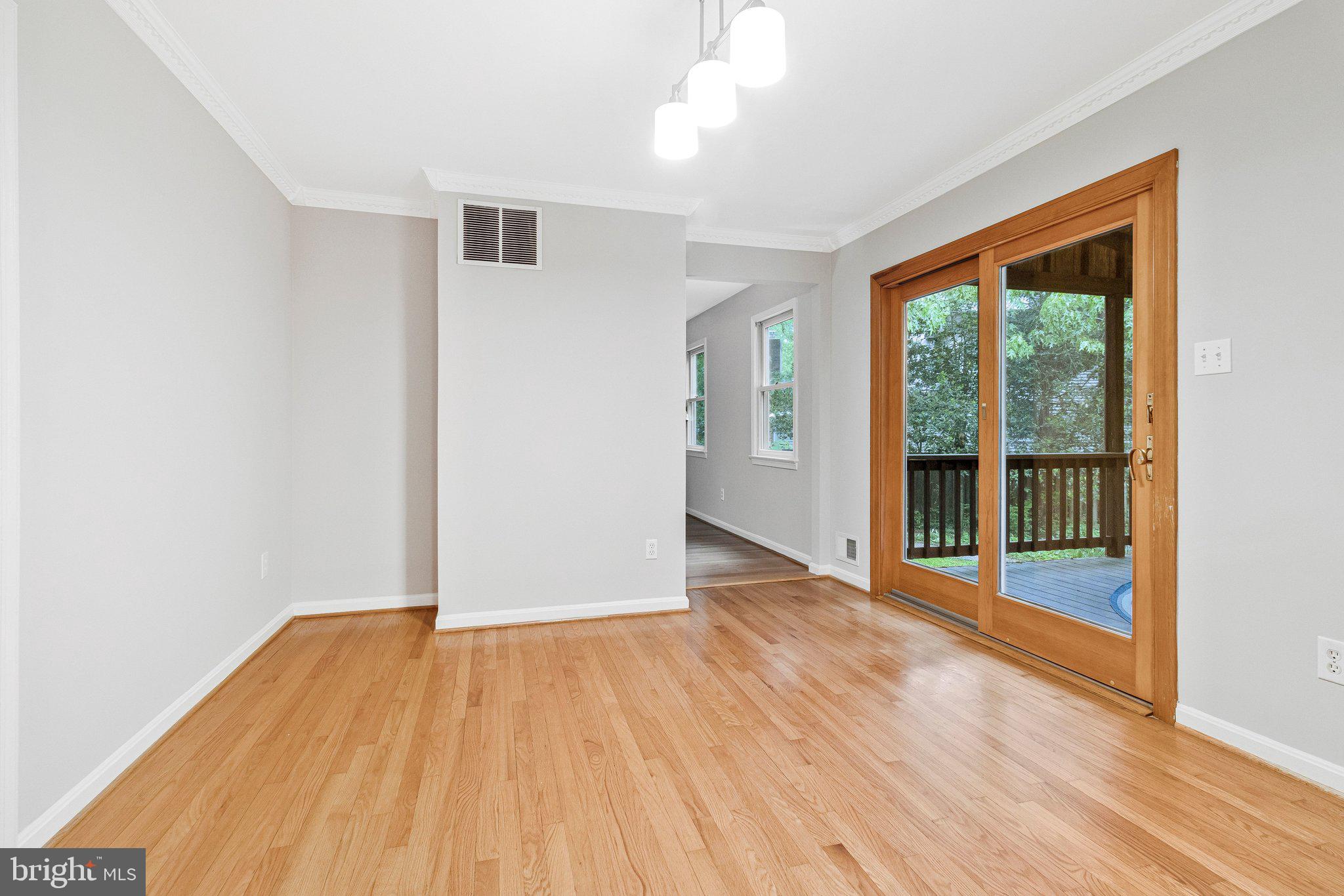 MT VERNON PARK - Residential