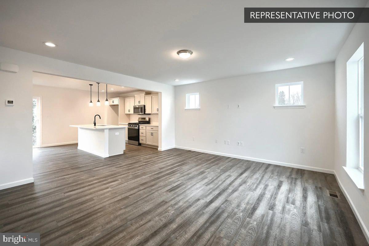 HILLS AT VALLEY VIEW - Residential