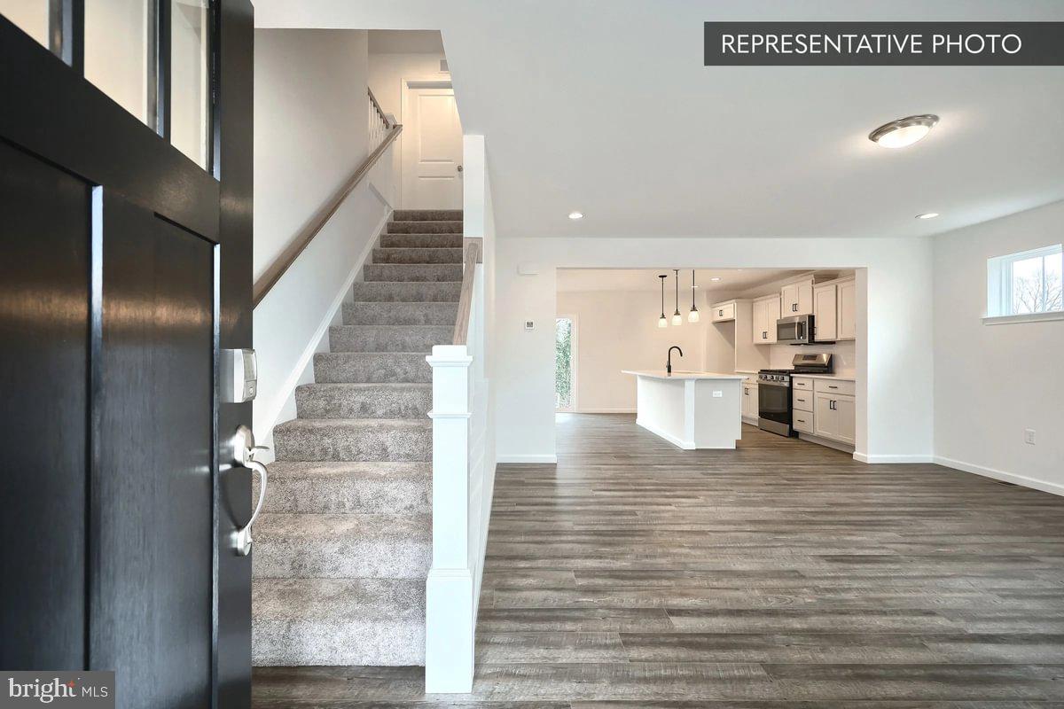 HILLS AT VALLEY VIEW - Residential