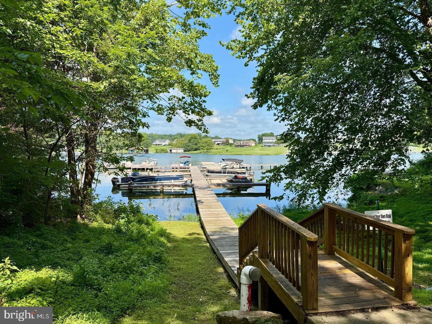 SUNRISE BAY - Land