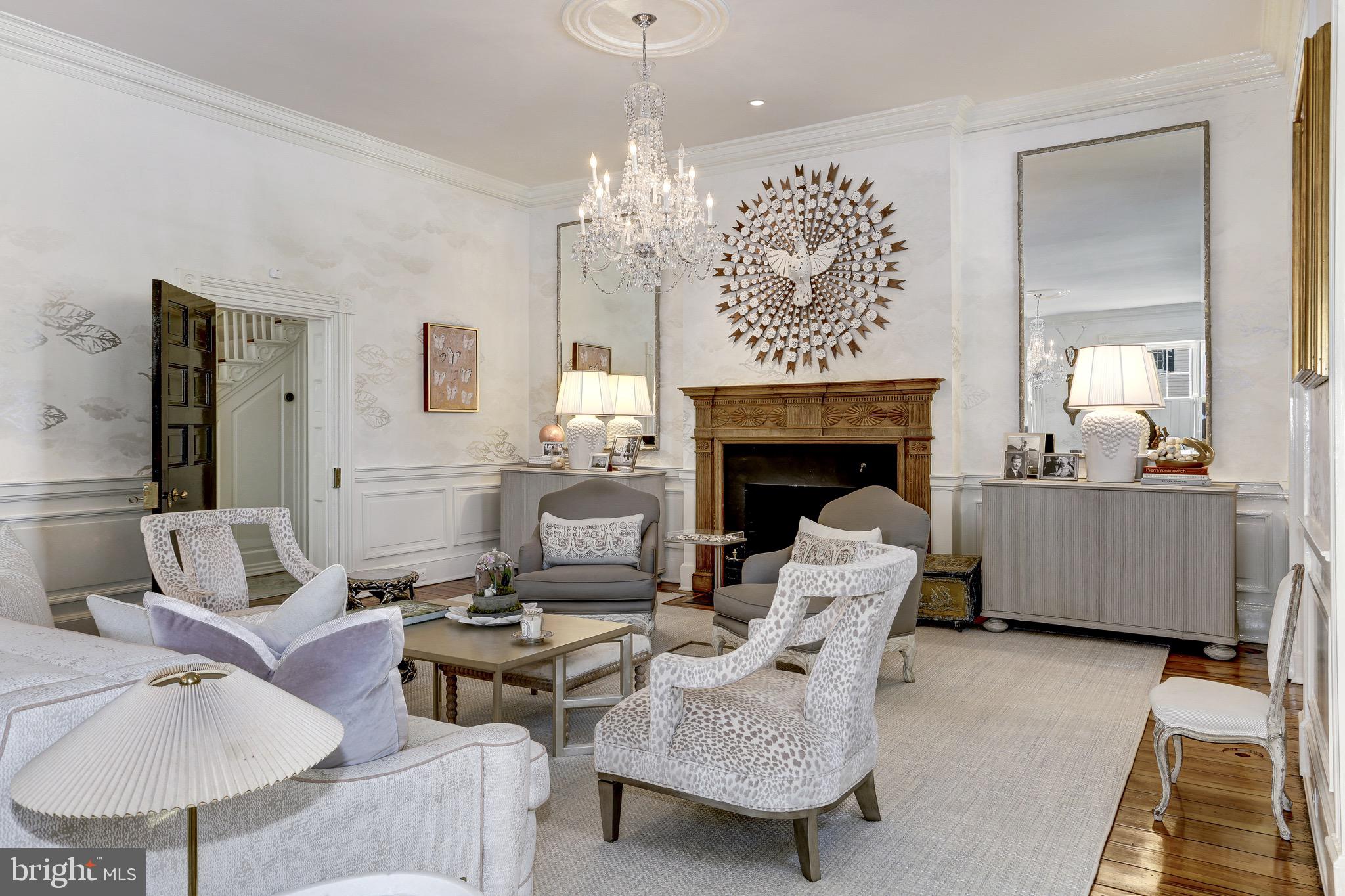 OLD TOWN ALEXANDRIA - Residential