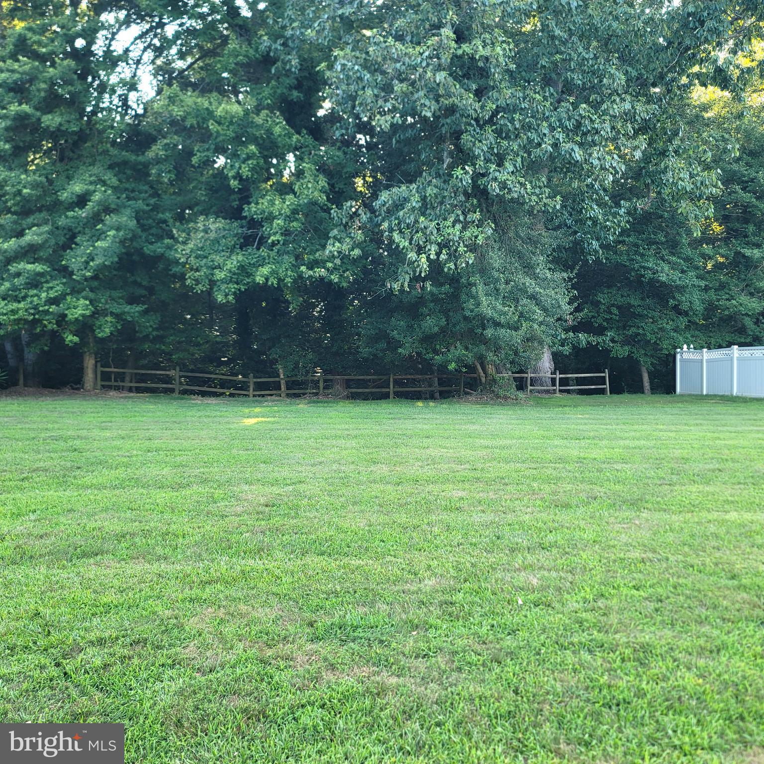 ##### WELCOME HOME!!! ##### ONE TRIP INTO THIS NEIGHBORHOOD AND YOU WILL WANT TO BUILD YOUR DREAM HOME HERE! BEAUTIFUL LOT IN AN ESTABLISHED NEIGHBORHOOD OF GORGEOUS HOMES INCLUDING WATERFRONT. LOT HAS BEEN RECENTLY PERCED FOR A CONVENTIONAL SEPTIC SYSTEM AND THE COMMUNITY HAS PUBLIC WATER. PERFECT PLACE TO BUILD YOUR PERFECT HOME!!