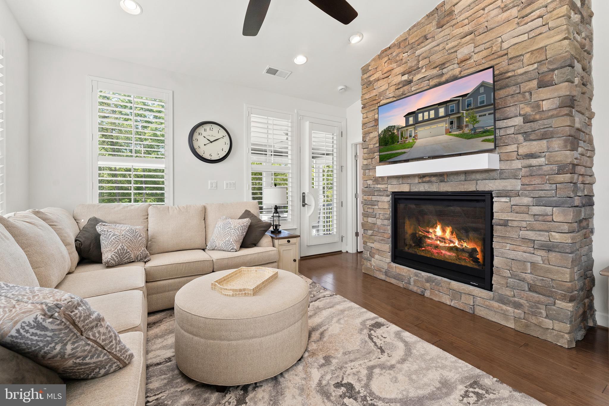 EMBREY MILL - Residential