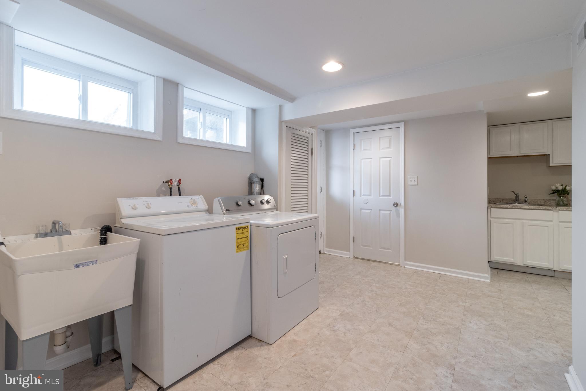 ACADEMY HEIGHTS - Residential