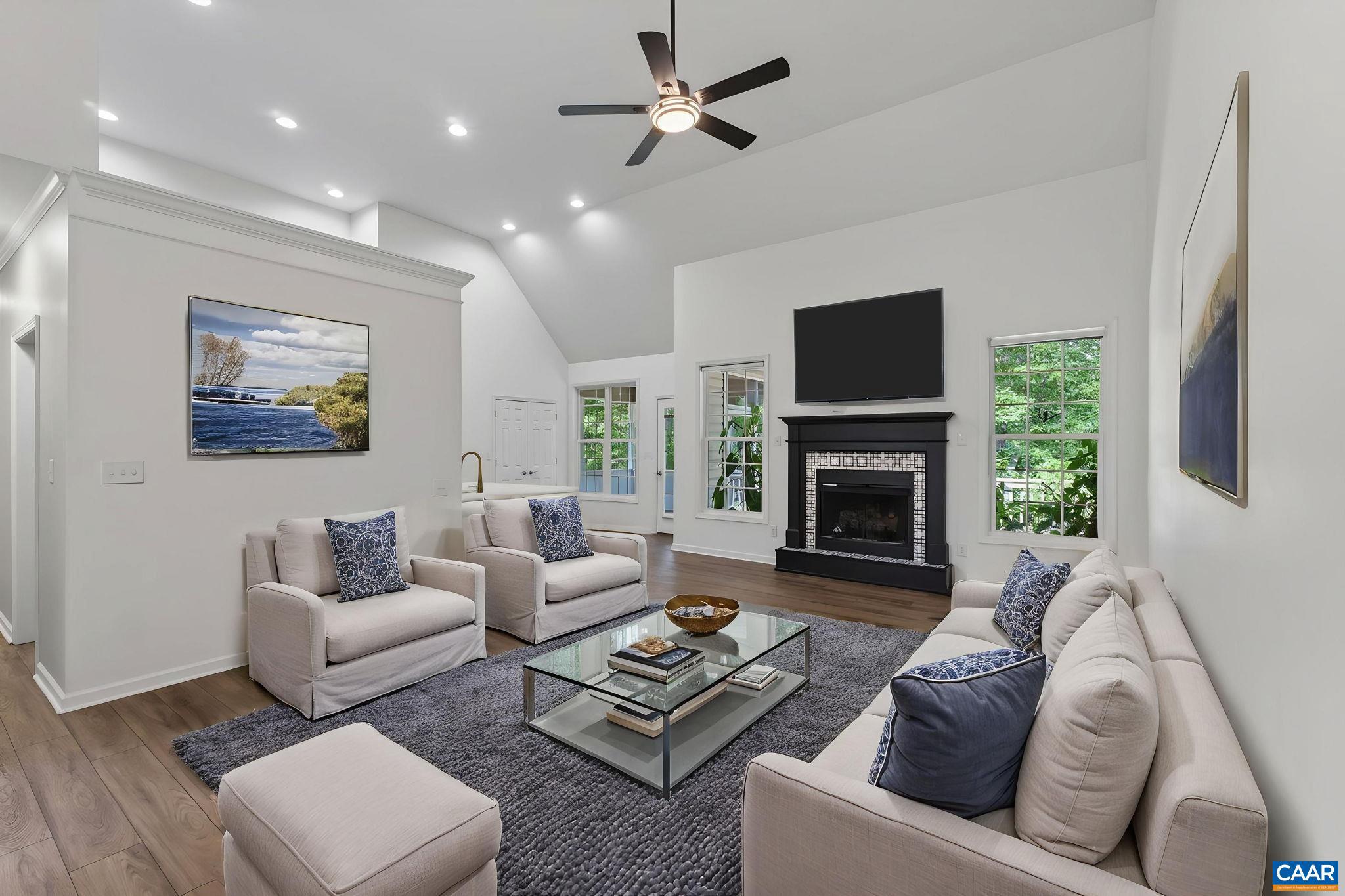 LAKE MONTICELLO - Residential