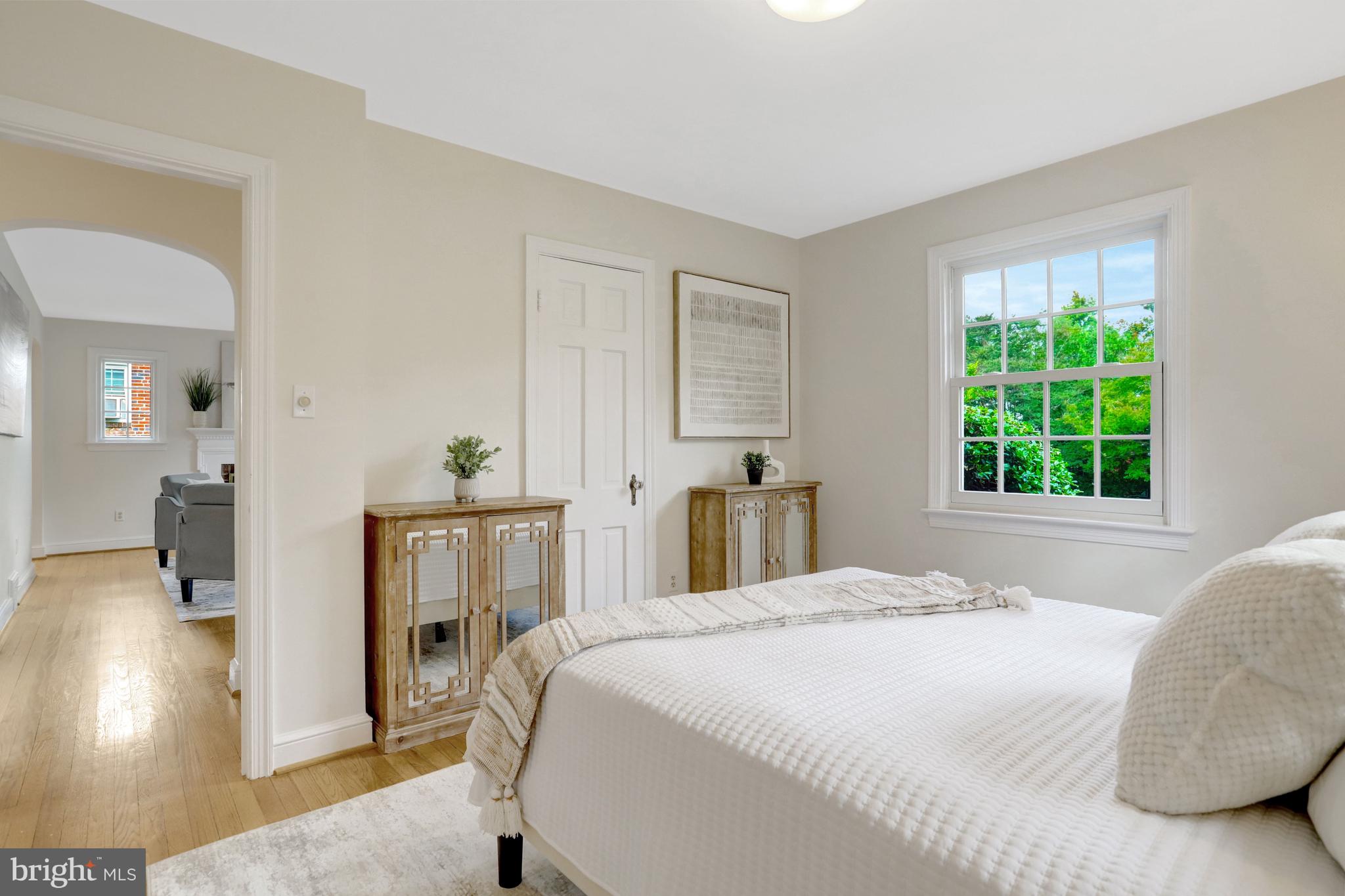 COUNTRY CLUB - Residential