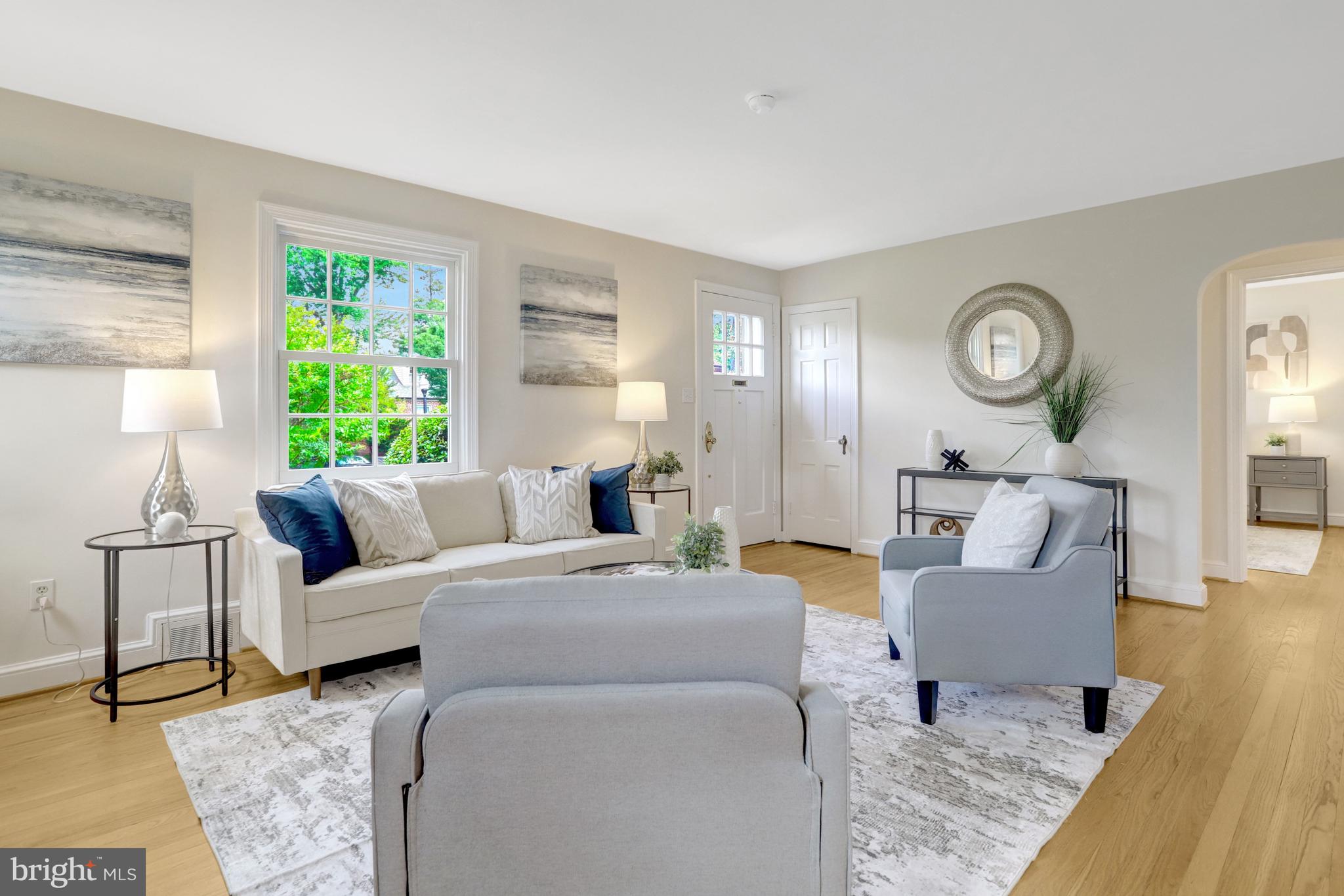 COUNTRY CLUB - Residential