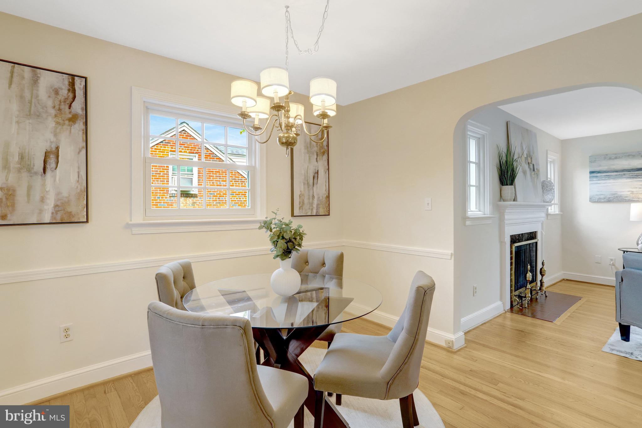 COUNTRY CLUB - Residential