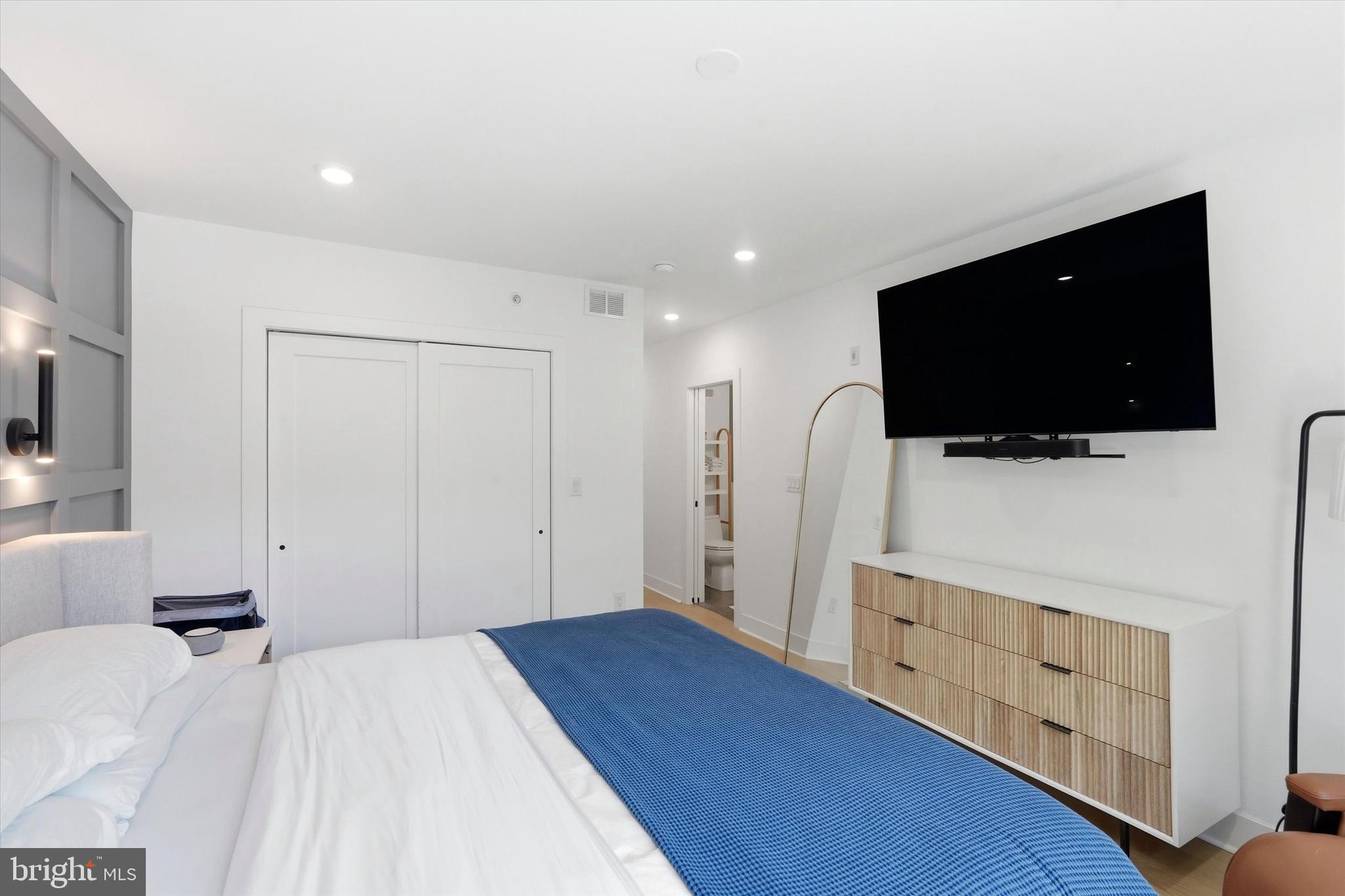 GRADUATE HOSPITAL - Residential