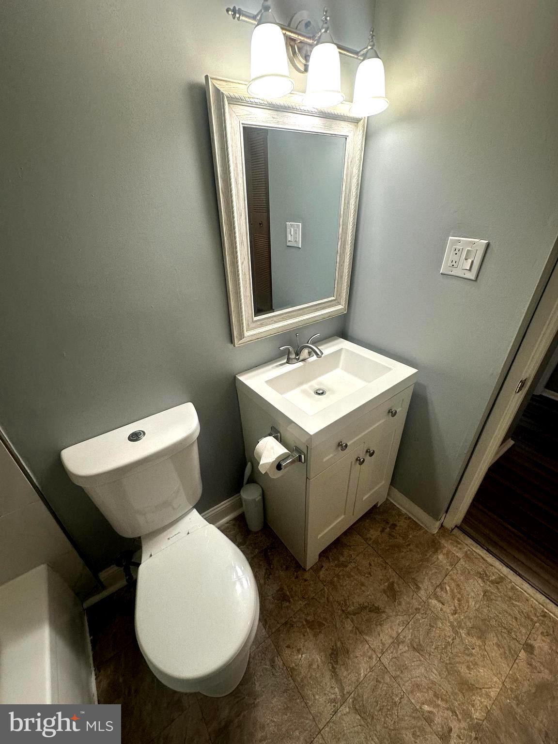 PINES CONDOMINIUM - Residential
