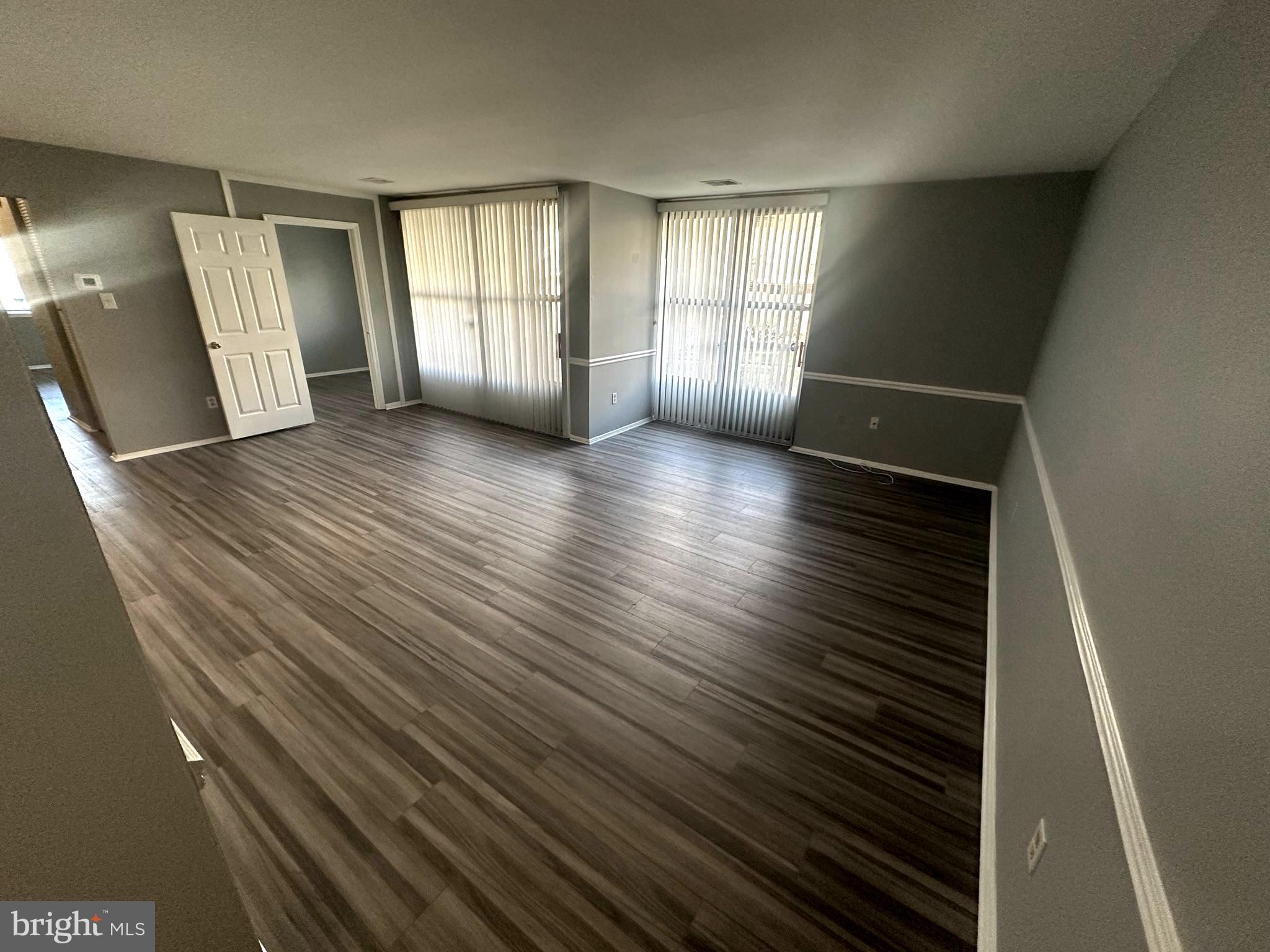 PINES CONDOMINIUM - Residential
