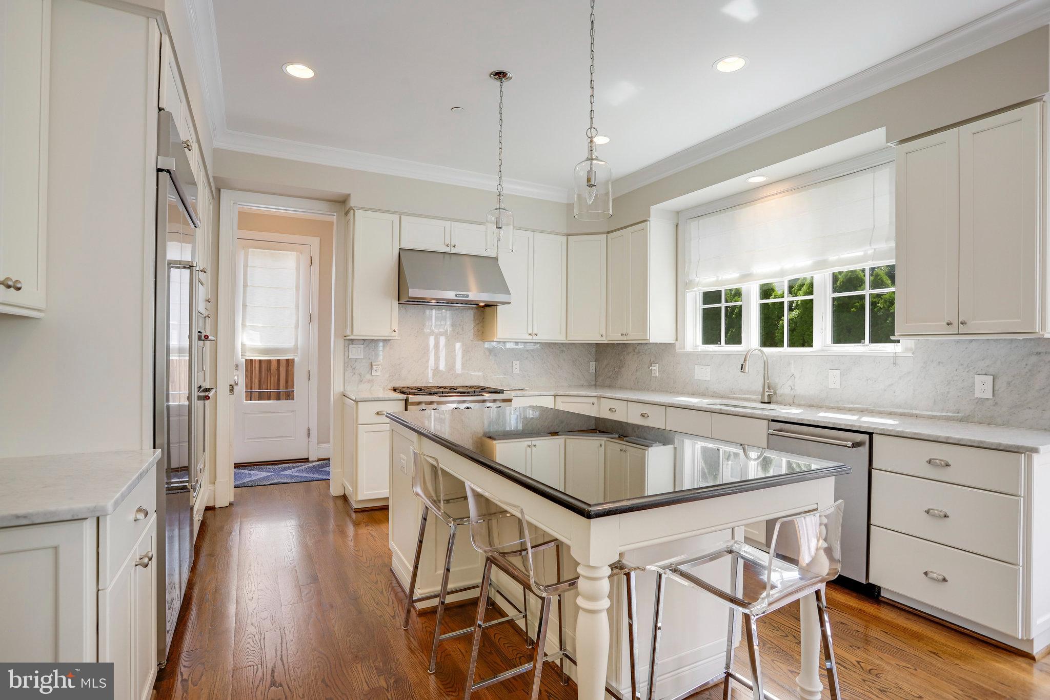 GLENBROOK VILLAGE - Residential