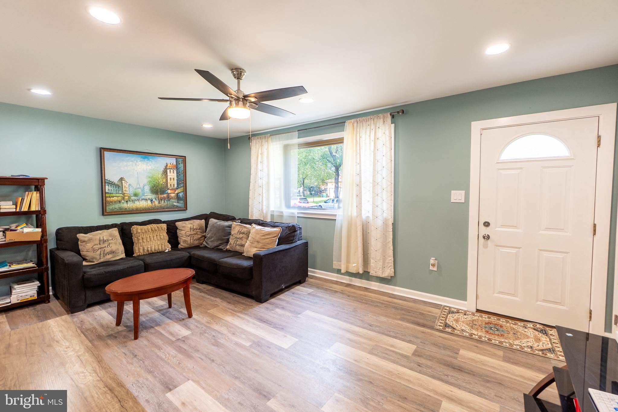 CRESTVIEW MANOR - Residential