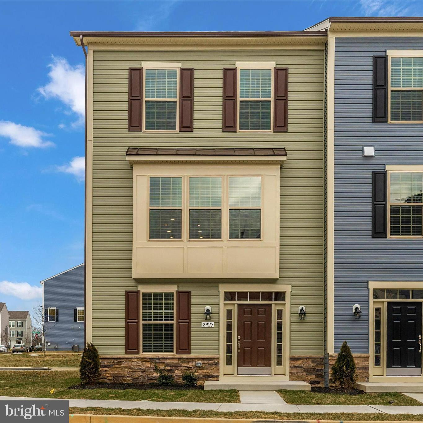 Beautiful like new townhomes for rent in Macallan Crossing in Spring Bank by Clemson Corner Shopping Center. This Birmingham is a 4 Bedroom unit , 2 Full Bath , 1 half bath unit with lower level rec-room/4th bedroom. Standard features include: decks, oak stairs throughout, LVP flooring throughout, granite/quartz countertops in kitchen, kitchen islands, tile showers, washer and dryer in unit, stainless steel appliances, two car garage with garage door opener, stone veneer, energy efficient windows, gas furnace, 50 gallon Electric hot water heater. Close to shopping, dining and all major routes! Applications online, application fee is $45/applicant; Security Deposit $2,950.00 in the form of a Money Order or Cashier's Check. Clagett Residential Management requirements for all units: 630+ credit scores, income ratio - rents should be 1/3 of applicants' income (housing vouchers and assistance programs are welcome as forms of income) credit checks, background checks and criminal background checks will also be performed. Any intended occupant over 18 must apply to be a leaseholder and go through the screening process. Pet Case by Case - Domestic cat or dog, max weight for dog is 70lbs. Additional rent per pet $75/month.