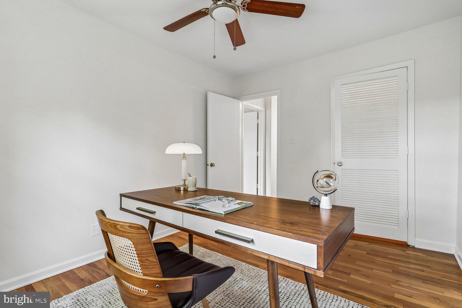 RESTON - Residential