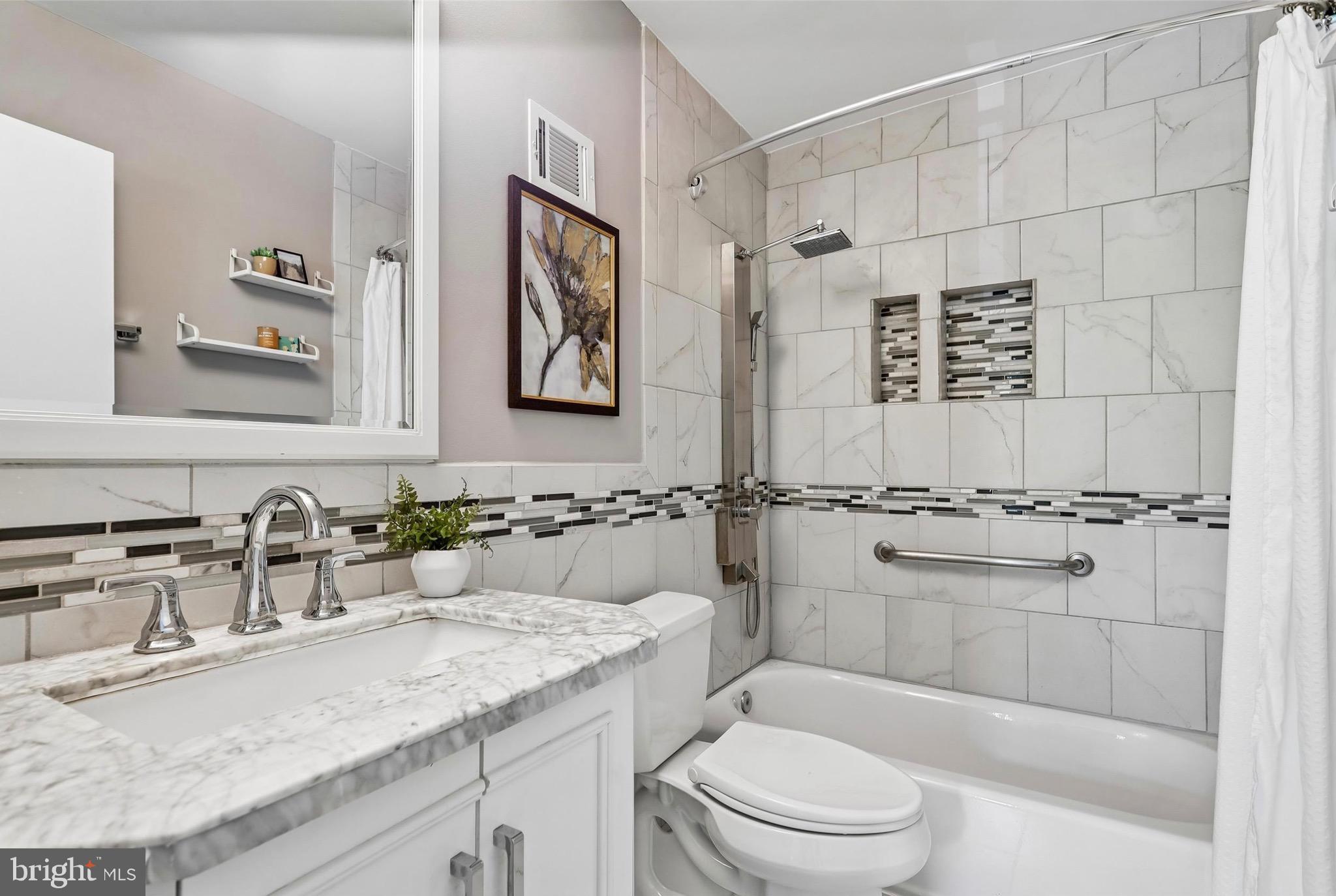 RESTON - Residential