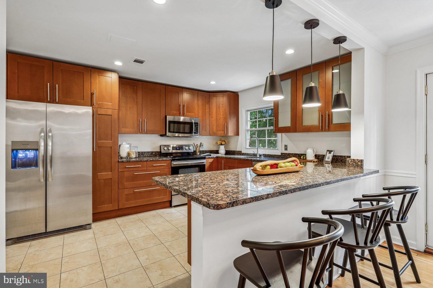 RESTON - Residential