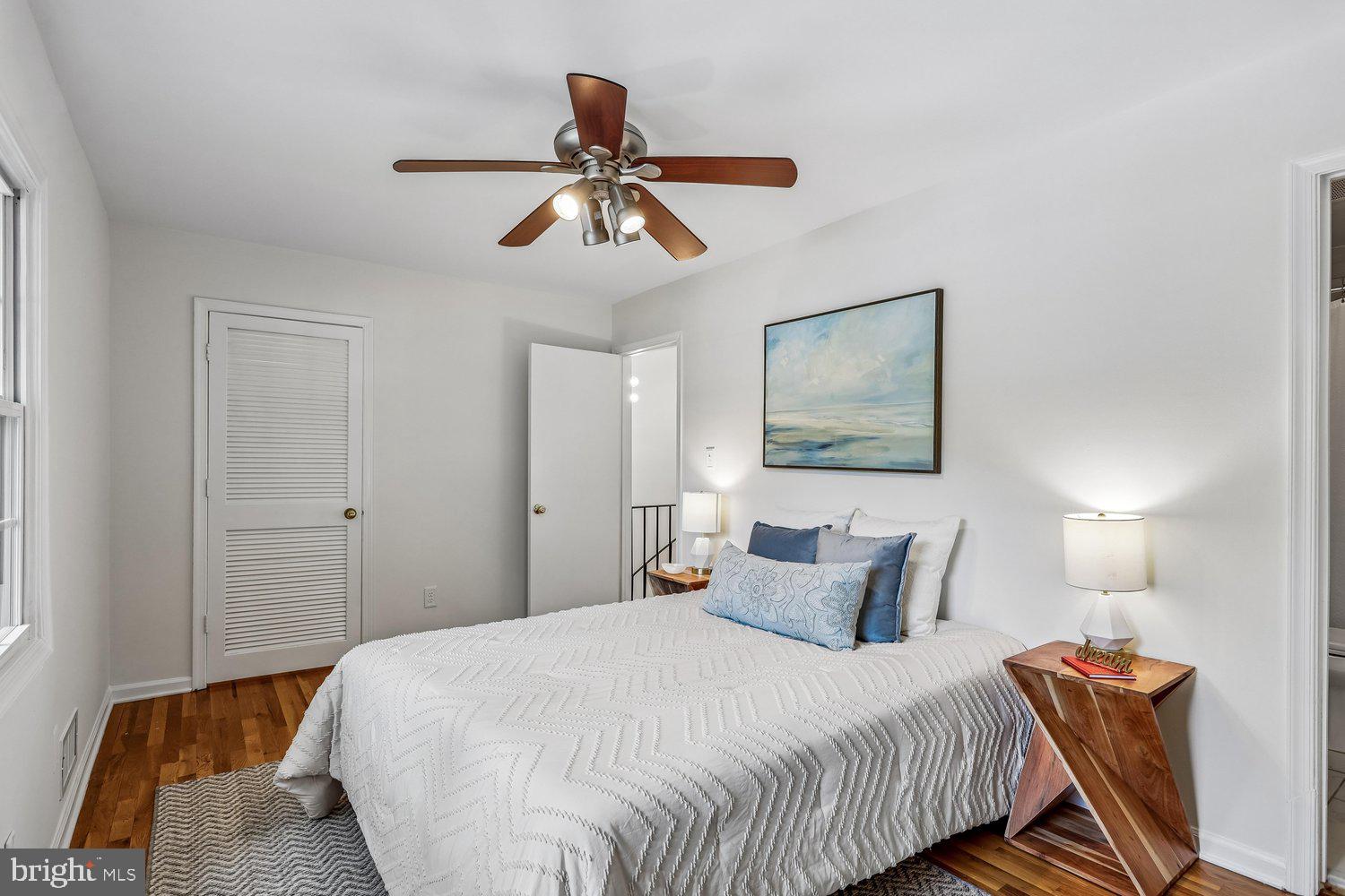 RESTON - Residential