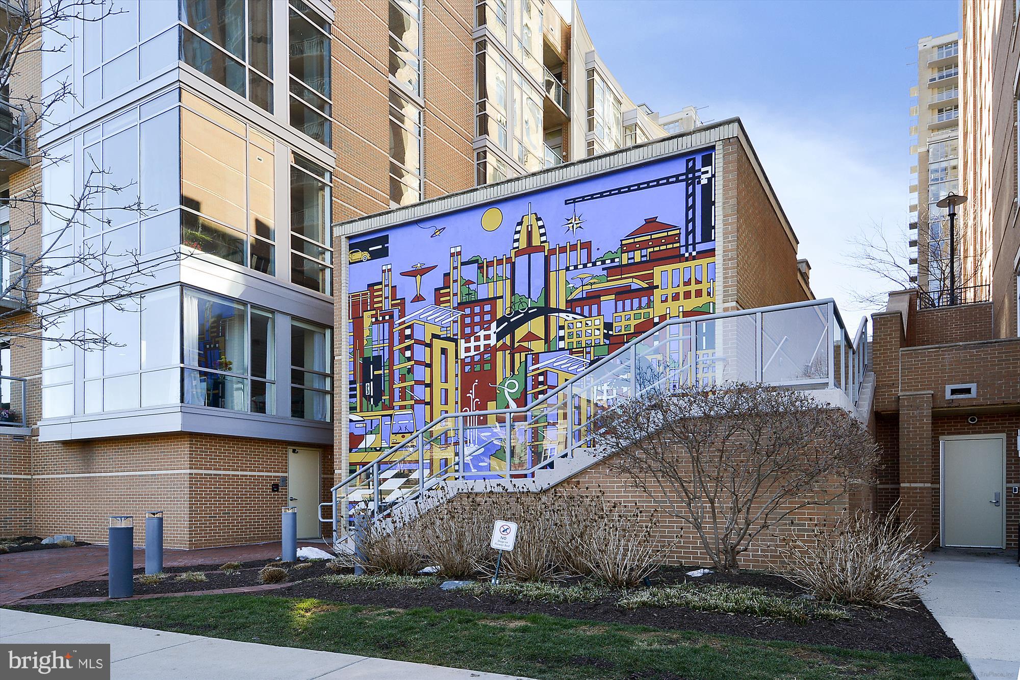RESTON - Residential