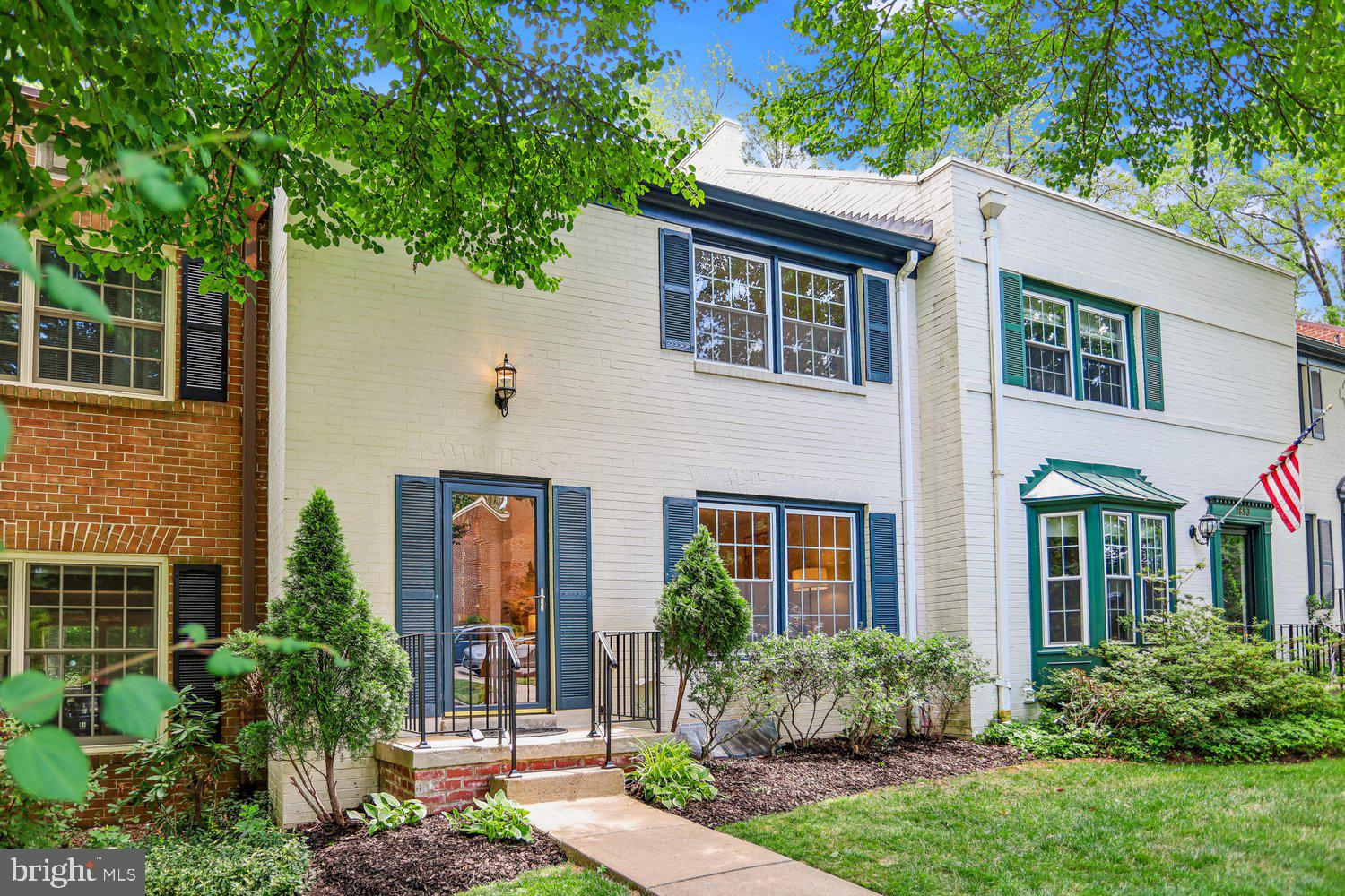 RESTON - Residential