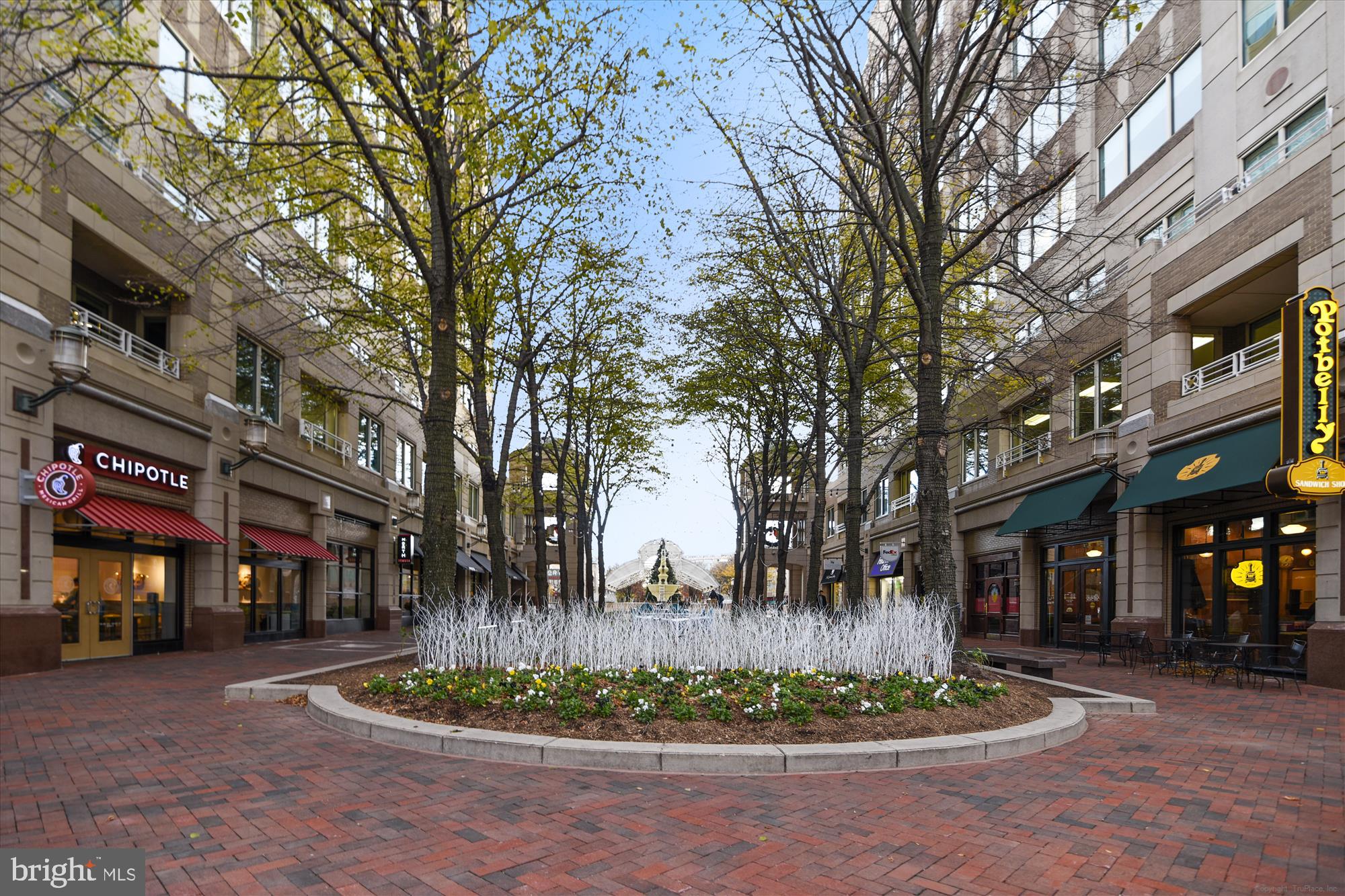 RESTON - Residential