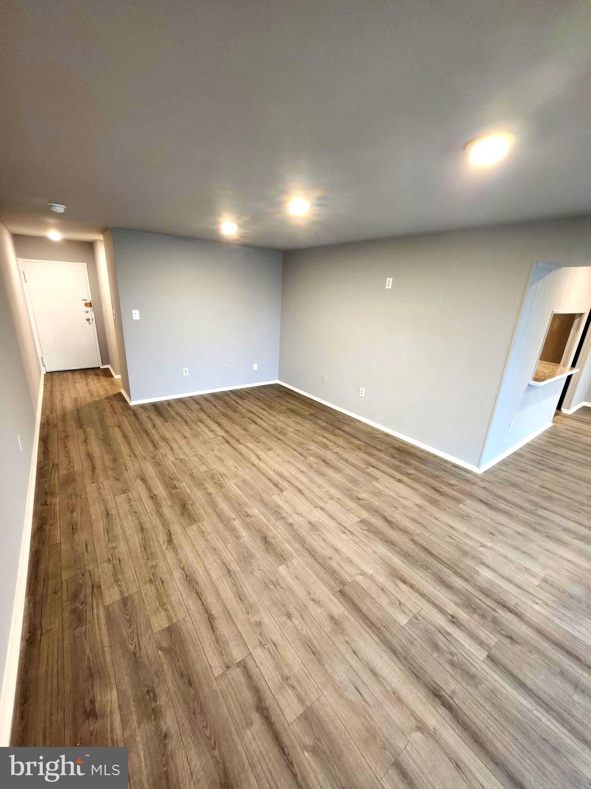 CHELSEA WOODS CONDO - Residential