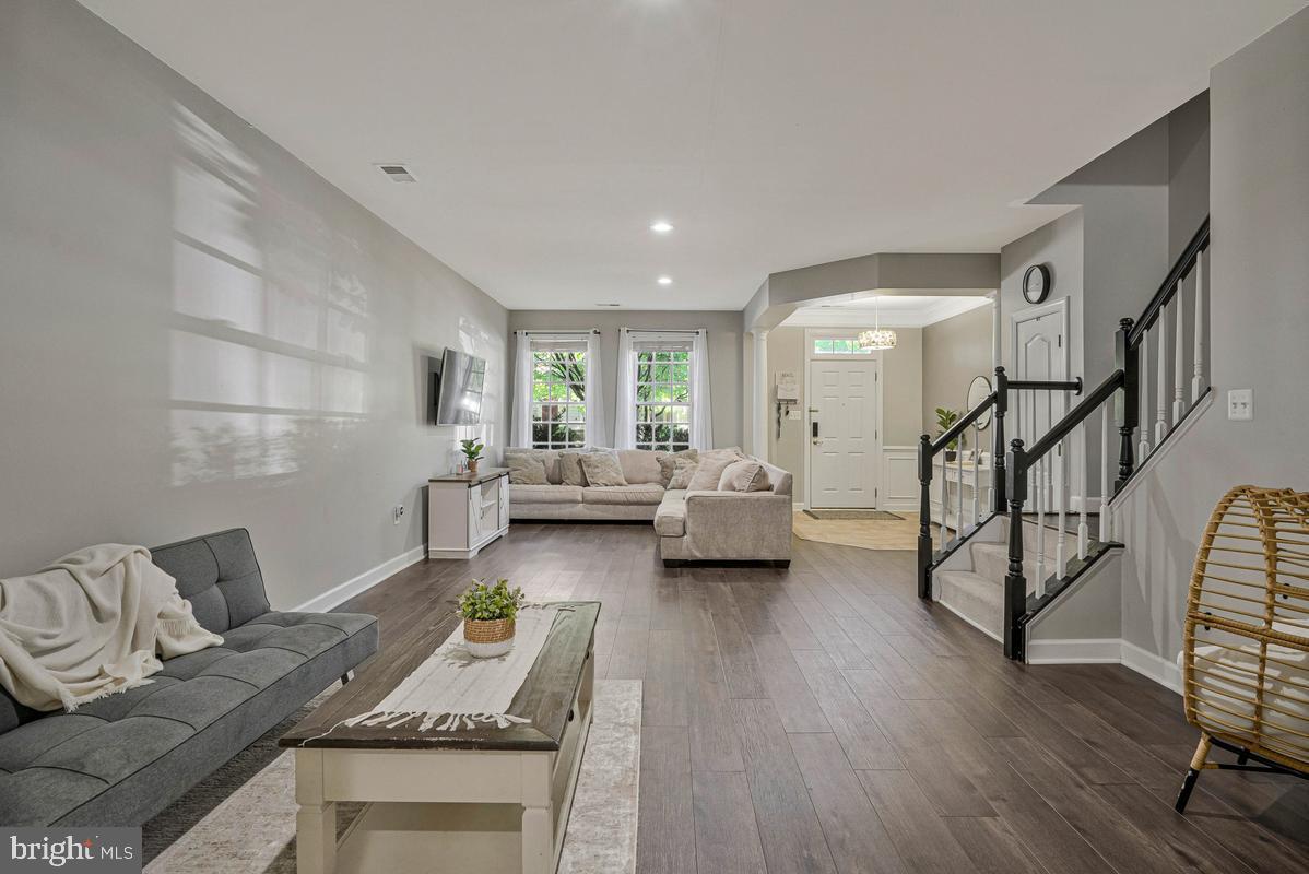 NEW BRISTOW VILLAGE - Residential