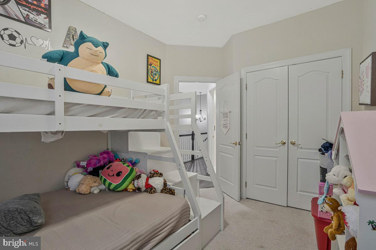 NEW BRISTOW VILLAGE - Residential