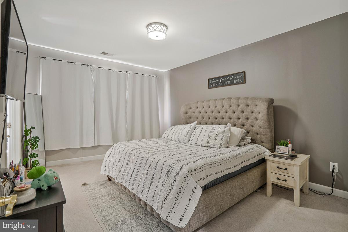 NEW BRISTOW VILLAGE - Residential