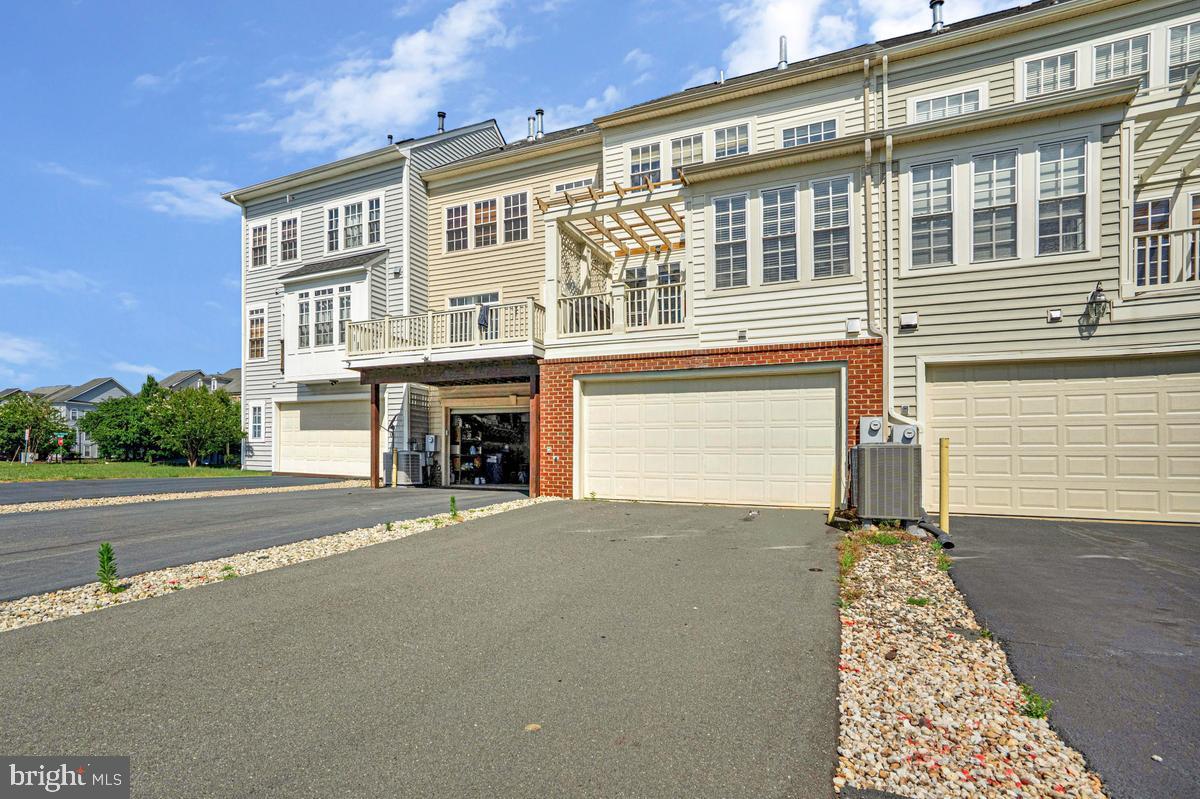 NEW BRISTOW VILLAGE - Residential