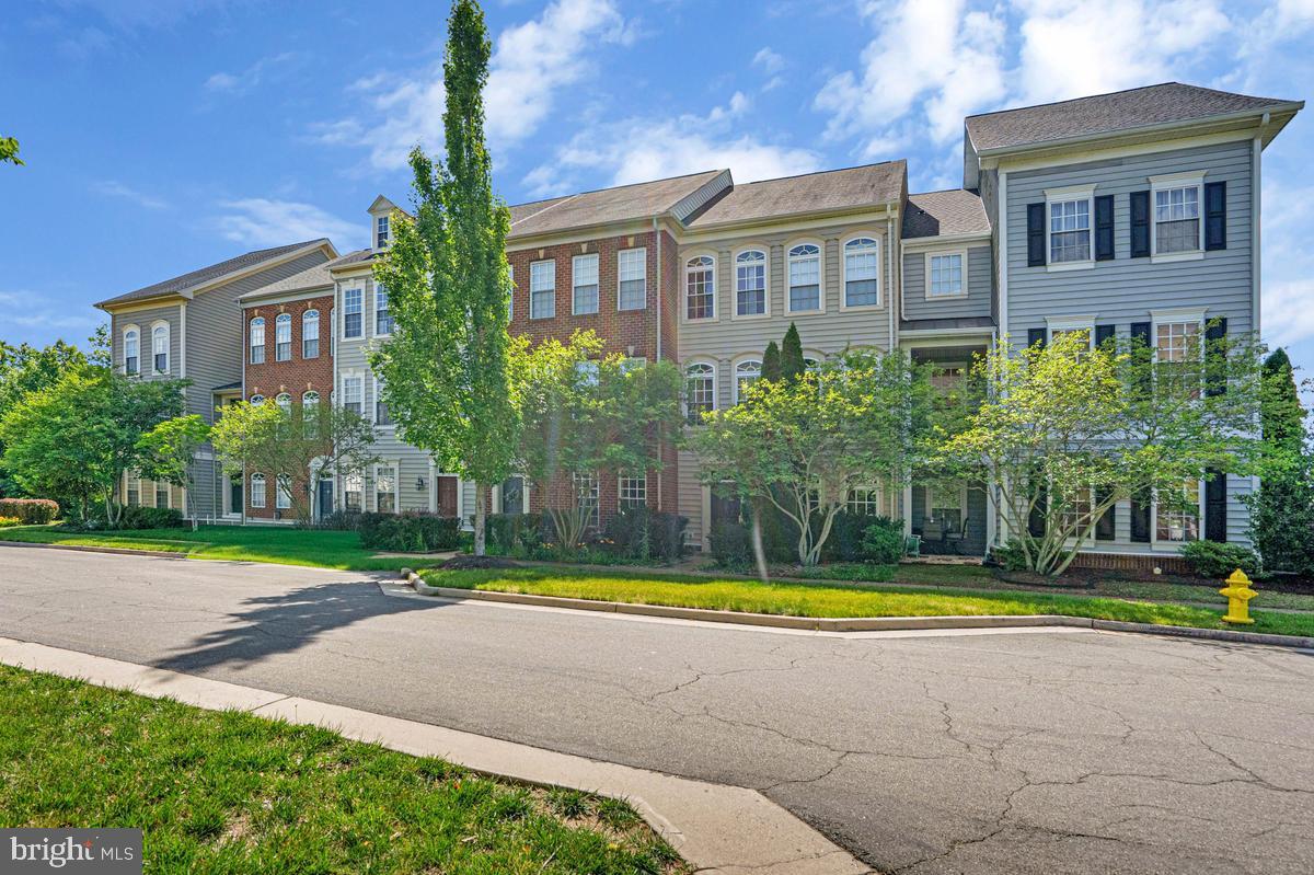 NEW BRISTOW VILLAGE - Residential