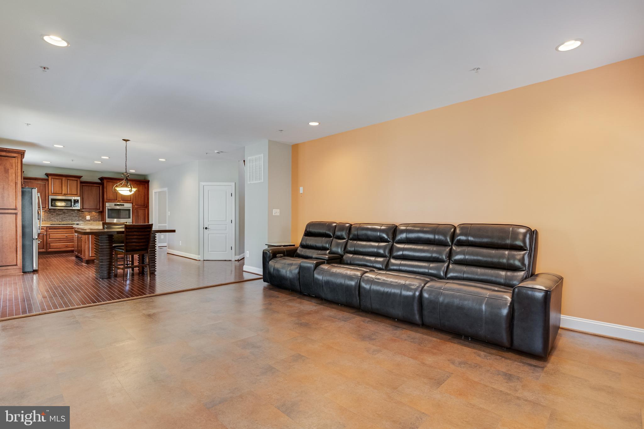 COACHMAN'S PATH - Residential