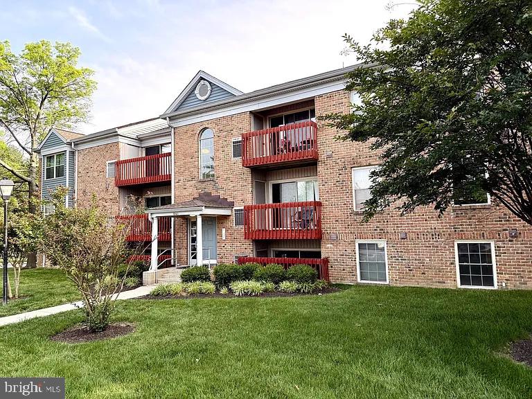 Nestled within the serene enclave of Waterford Landing, this exquisite two-bedrooms, one-bathroom unit offers a harmonious blend of comfort and sophistication. Built in 1989, this charming garden-style apartment exudes timeless elegance, featuring classic brick construction that stands as a testament to quality craftsmanship. Step inside to discover a thoughtfully designed living space that invites relaxation and tranquility. The separate living area provides an ideal setting for both intimate gatherings and quiet evenings at home. Natural light pours in through well-placed windows, creating a warm and inviting atmosphere that makes every moment spent here feel special. The well-appointed kitchen is ready for your culinary adventures, offering ample space for meal preparation and entertaining. With convenient washer and dryer hookups, daily chores become a breeze, allowing you to focus on enjoying the finer things in life. The community at Waterford Landing is designed for those who appreciate the ease of maintenance-free living. The association fee covers essential services such as common area maintenance, insurance, and snow removal, ensuring that your surroundings remain pristine year-round. Enjoy the peace of mind that comes with living in a well-managed community, where every detail is taken care of. The surrounding area offers a wealth of outdoor activities and scenic views, perfect for leisurely strolls or invigorating hikes. This residence is not just a home; it's a lifestyle that embraces comfort, convenience, and community. Whether you're a first-time buyer or looking to downsize, this charming unit in Waterford Landing is ready to welcome you home. Experience the perfect blend of style and comfort in a community that truly feels like a retreat from the everyday hustle. Don't miss the opportunity to make this delightful residence your own. Sold ASIS