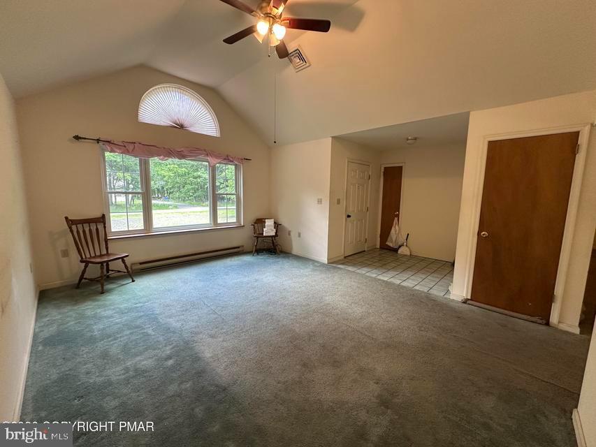 EMERALD LAKES - Residential