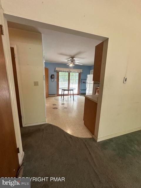 EMERALD LAKES - Residential