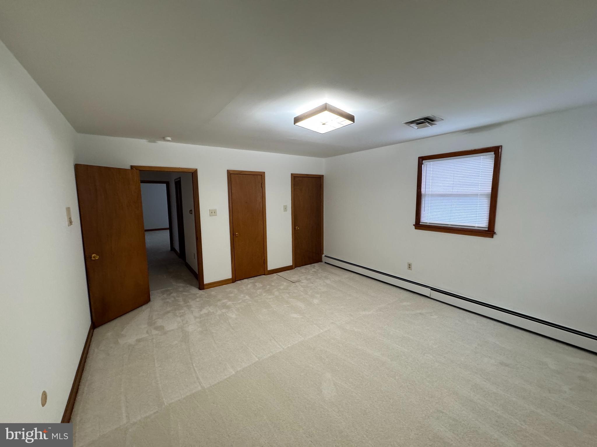 FORT WASHINGTON - Residential Lease