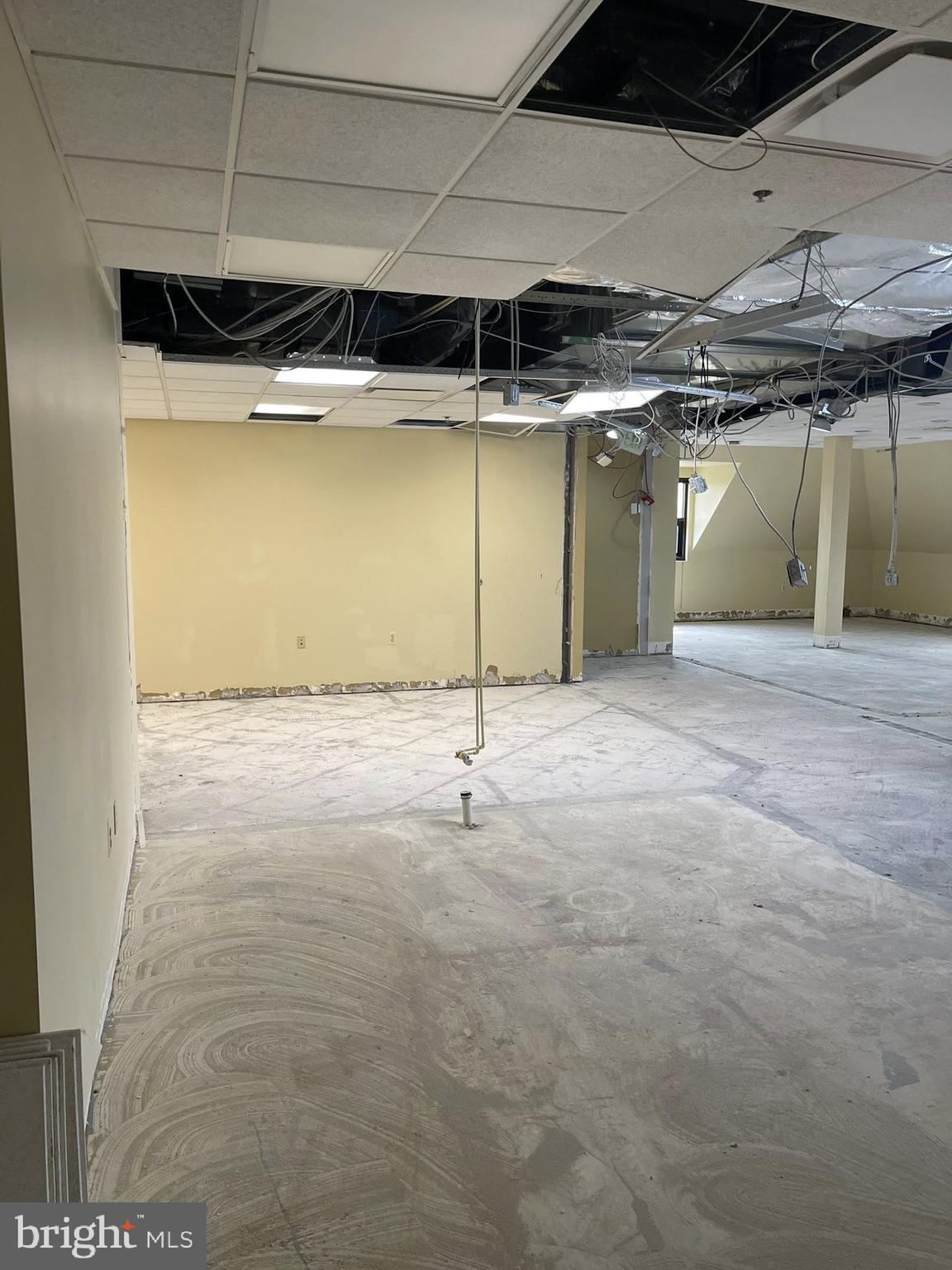 NONE AVAILABLE - Commercial Lease