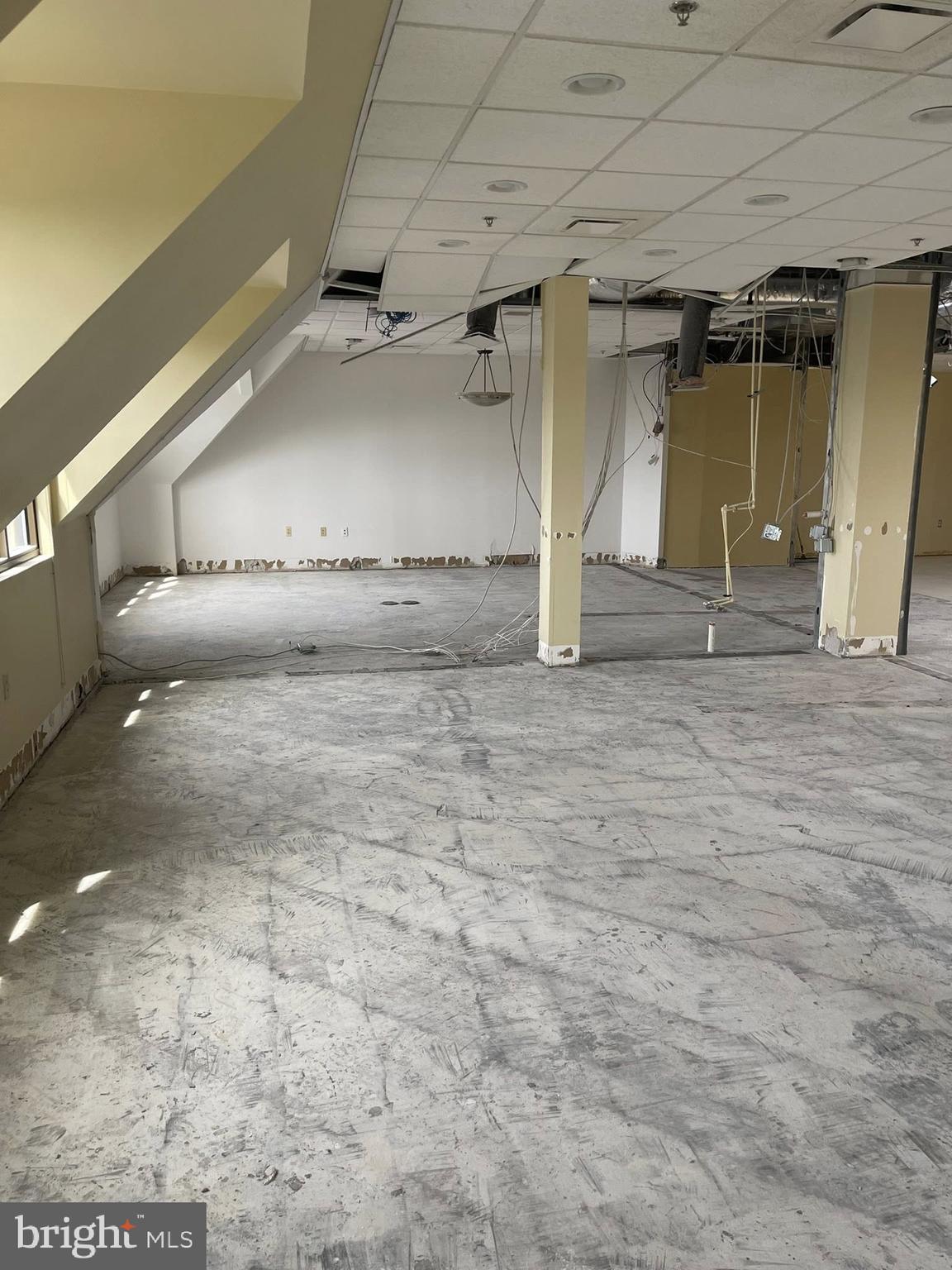 NONE AVAILABLE - Commercial Lease