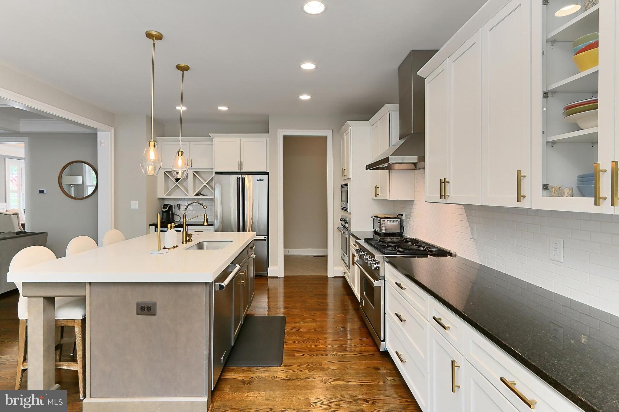 VIENNA WOODS - Residential