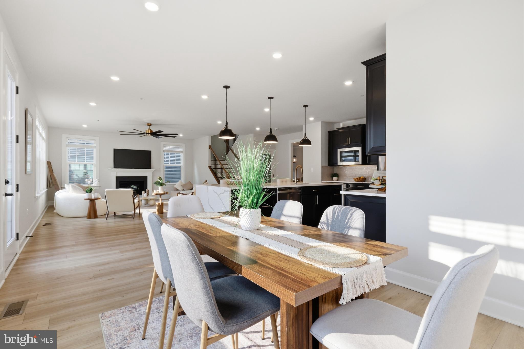 CEDAR CREEK - Residential