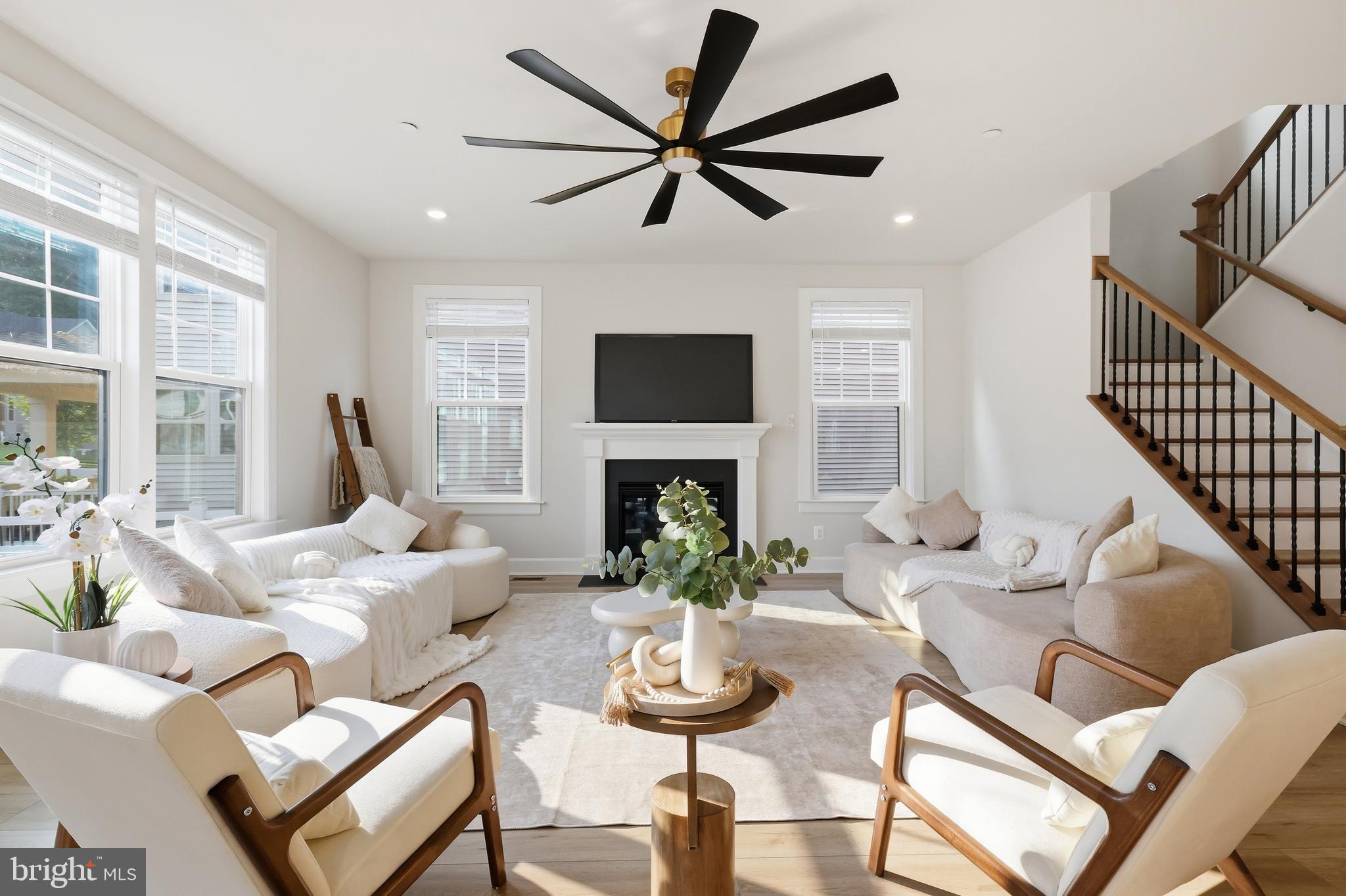CEDAR CREEK - Residential