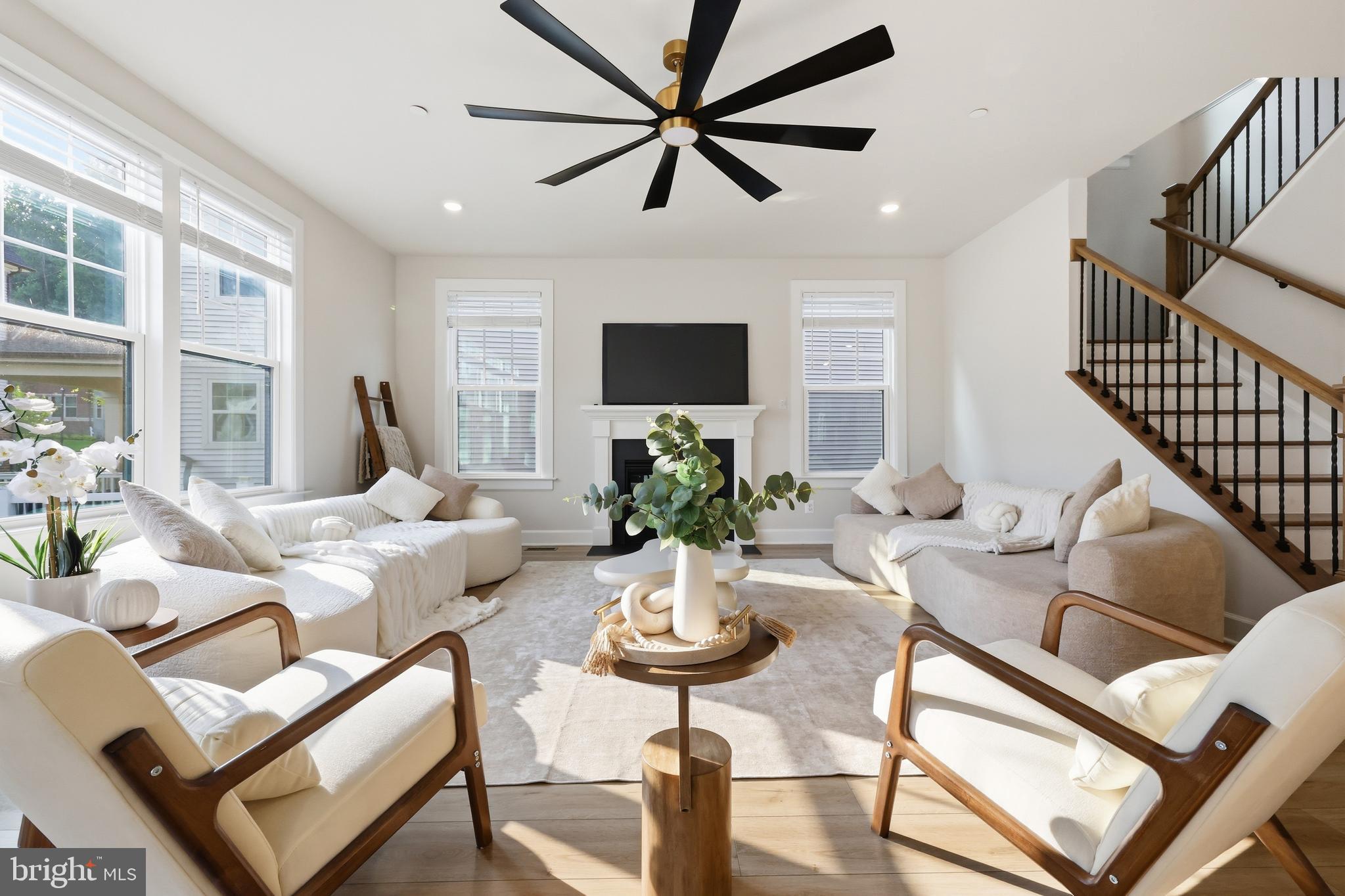 CEDAR CREEK - Residential